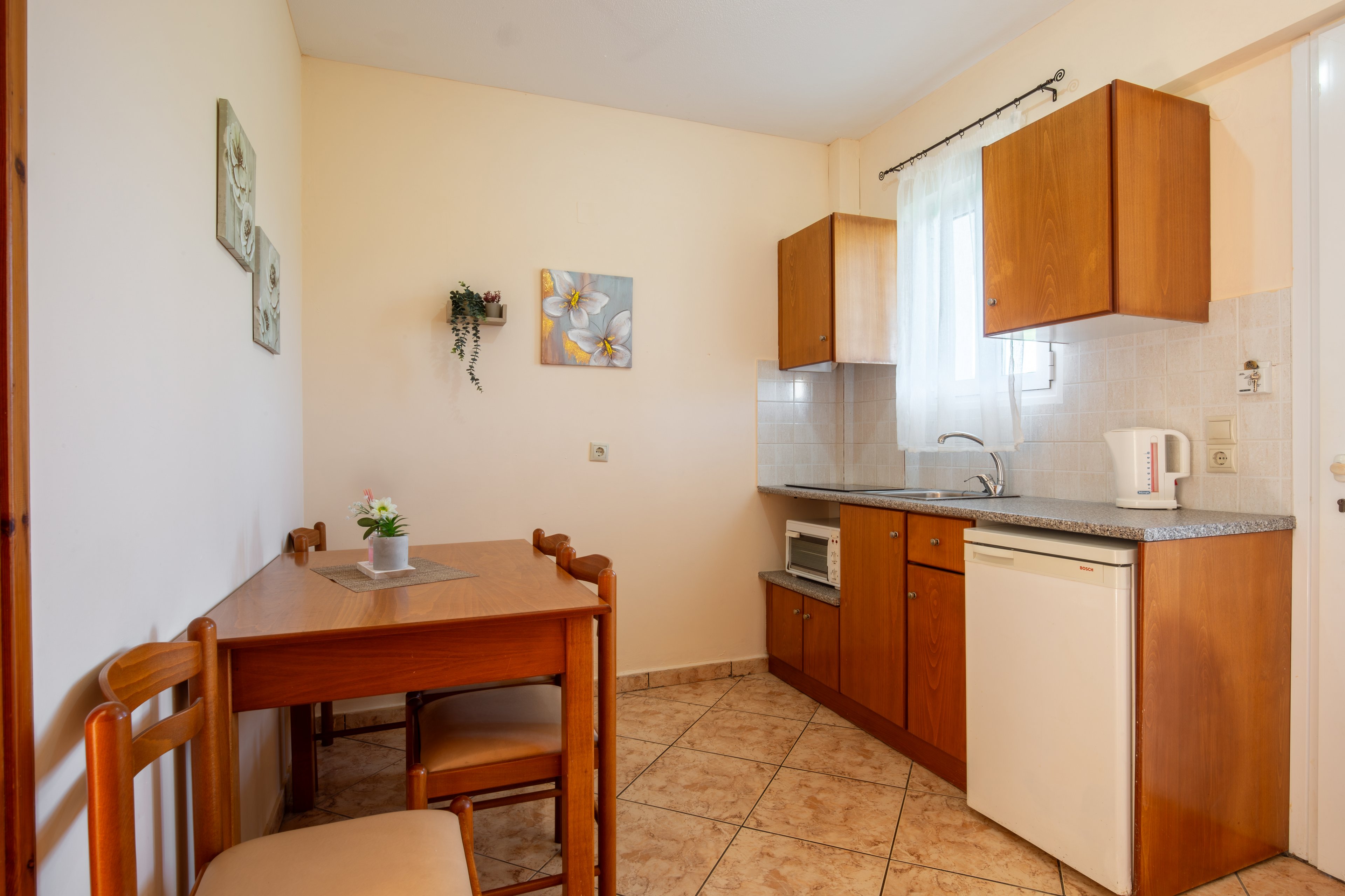 Luisa Studios & Apartments