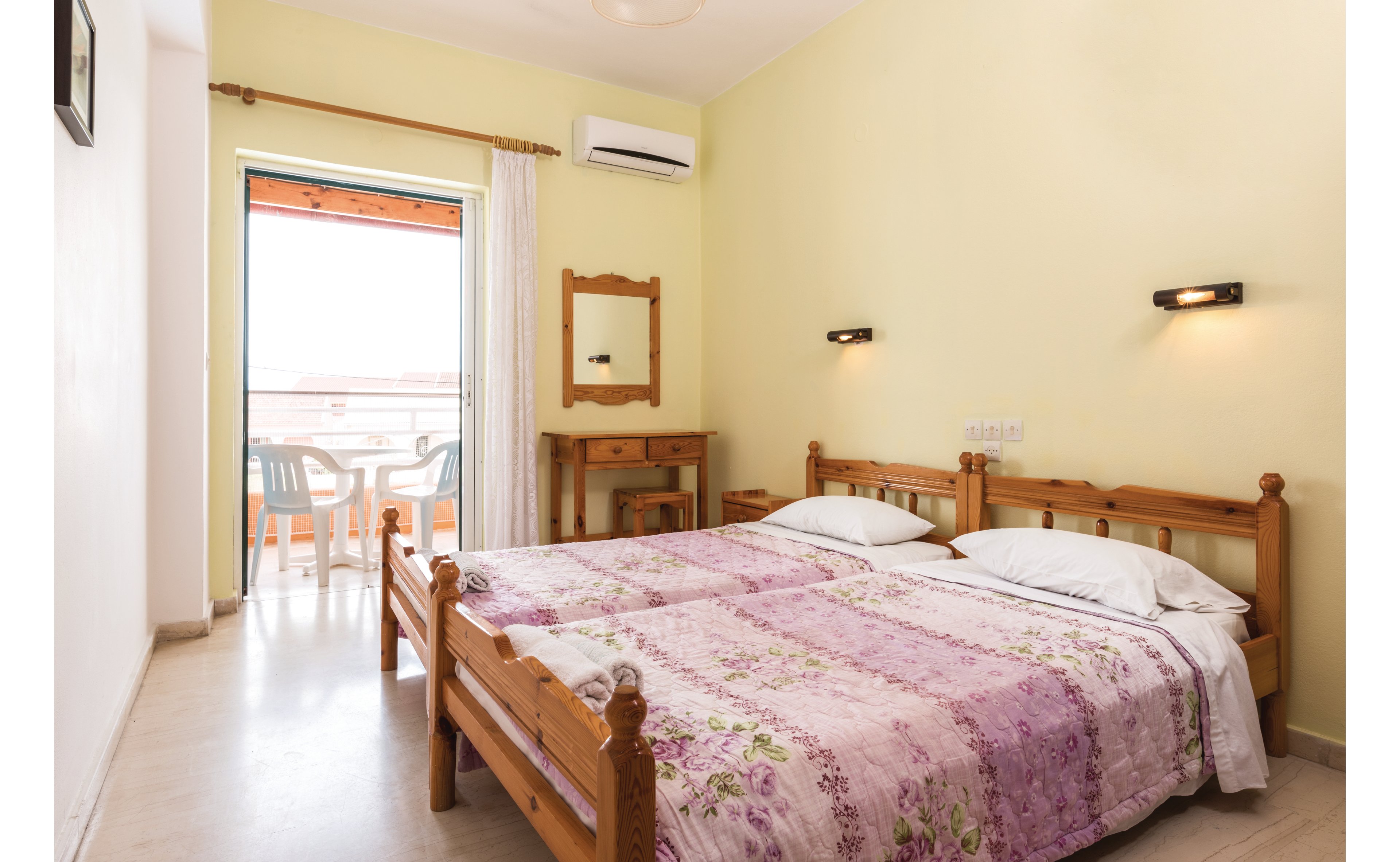 Valentinos Apartments