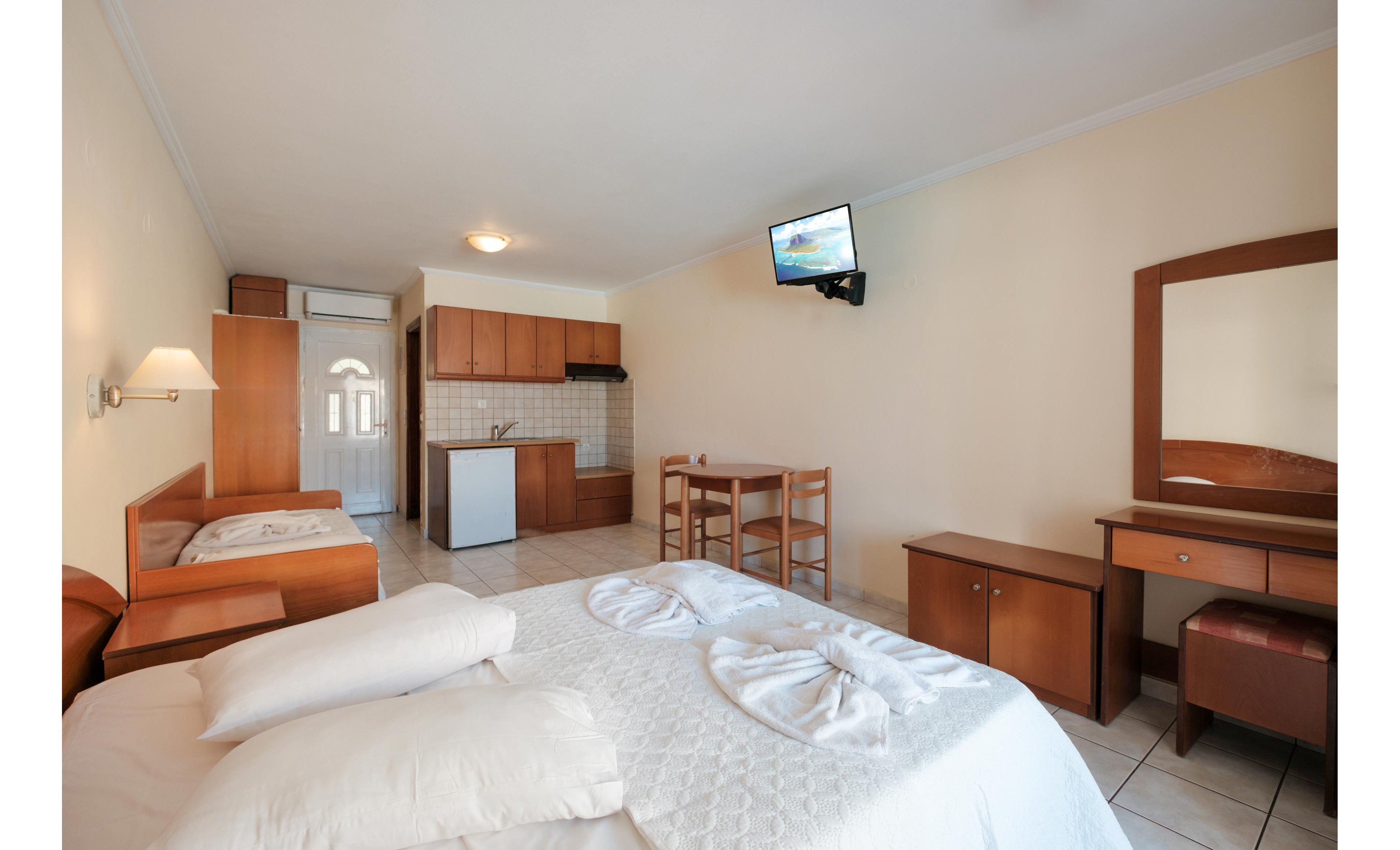 Paradise Hotel Apartments