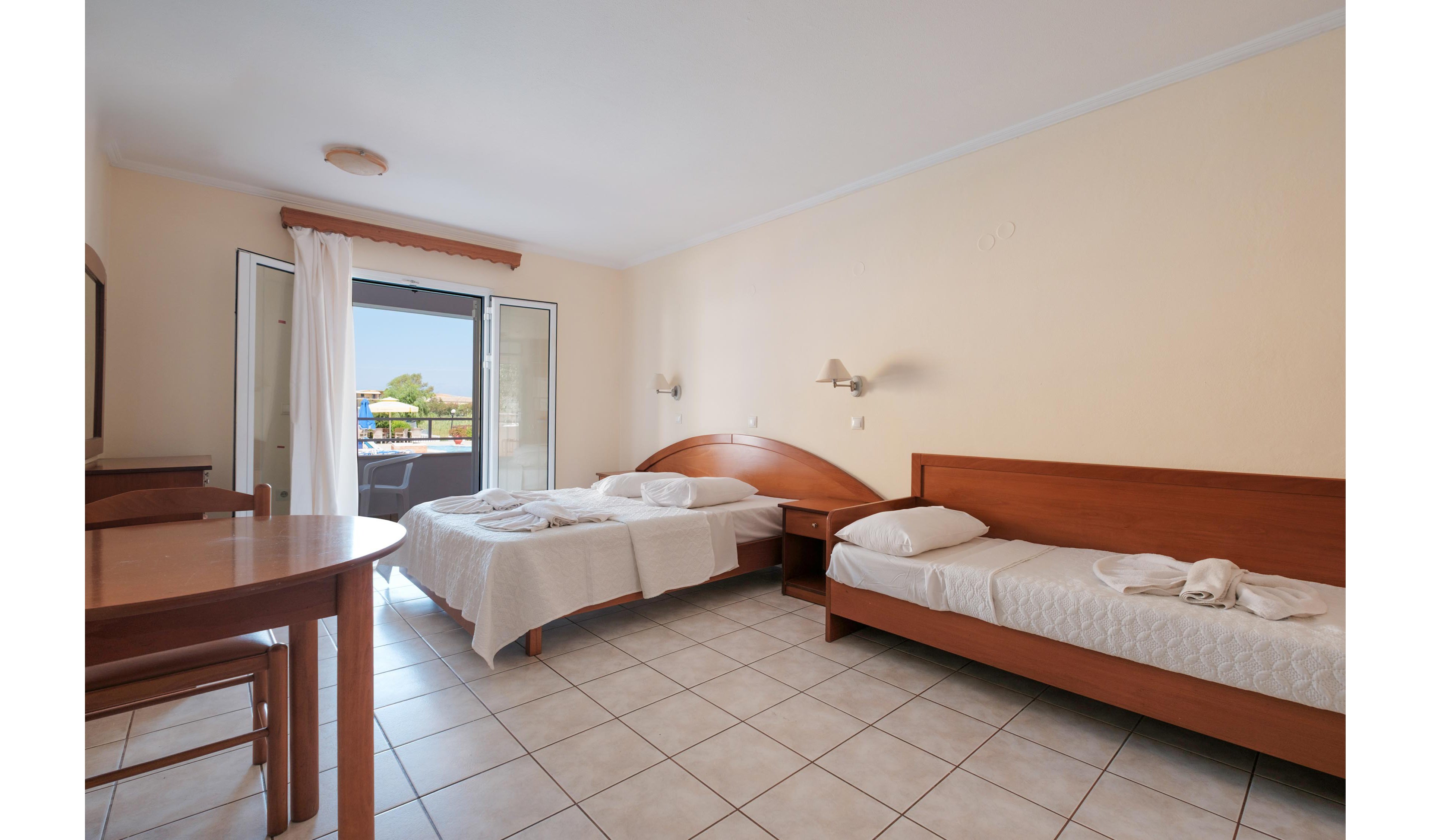 Paradise Hotel Apartments