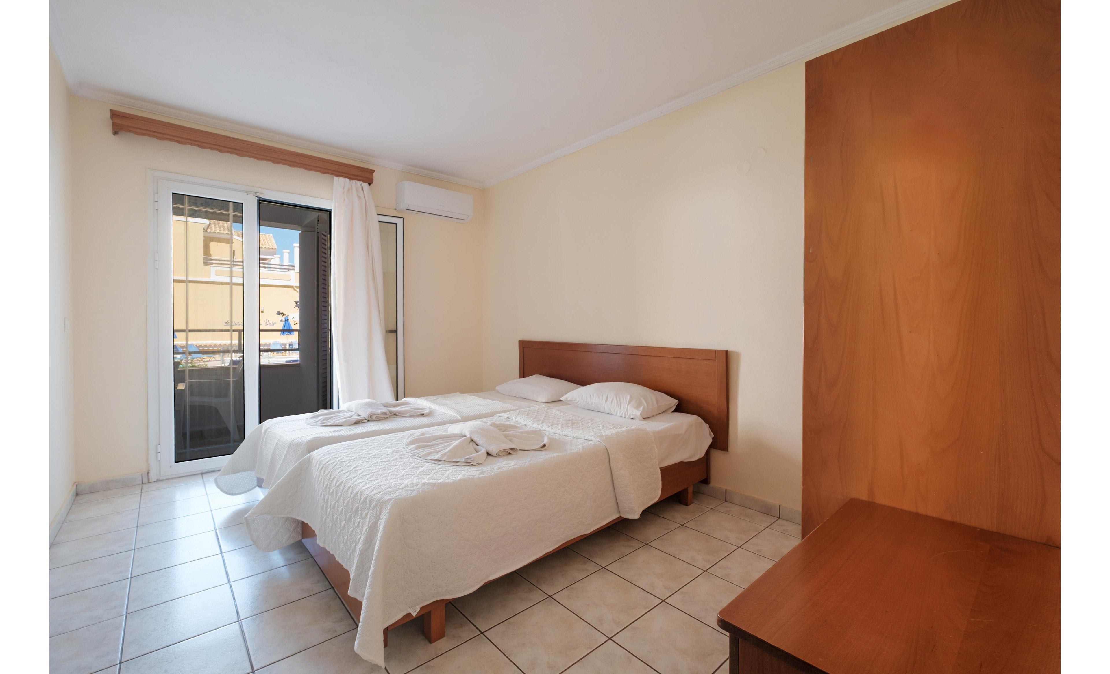 Paradise Hotel Apartments