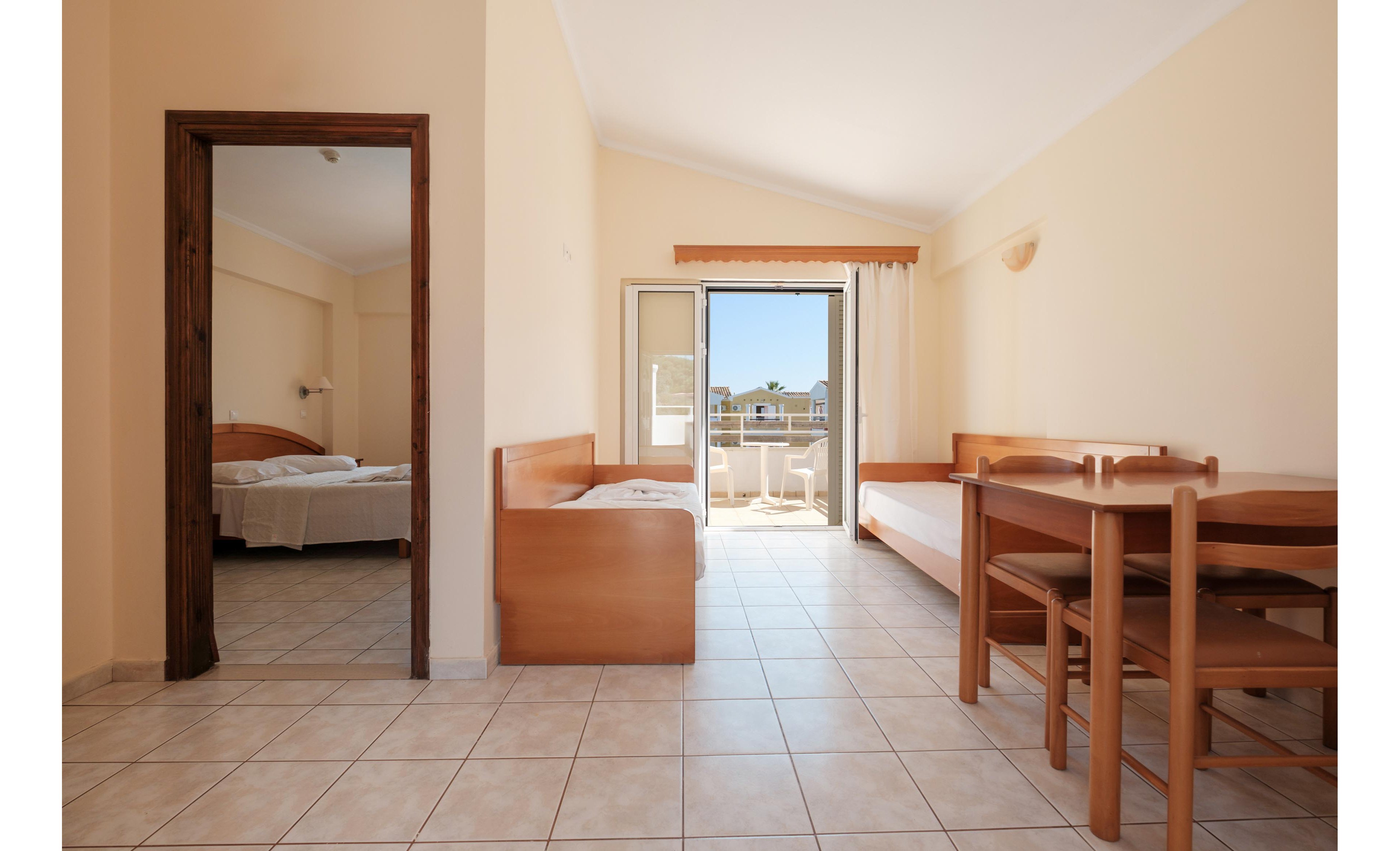 Paradise Hotel Apartments