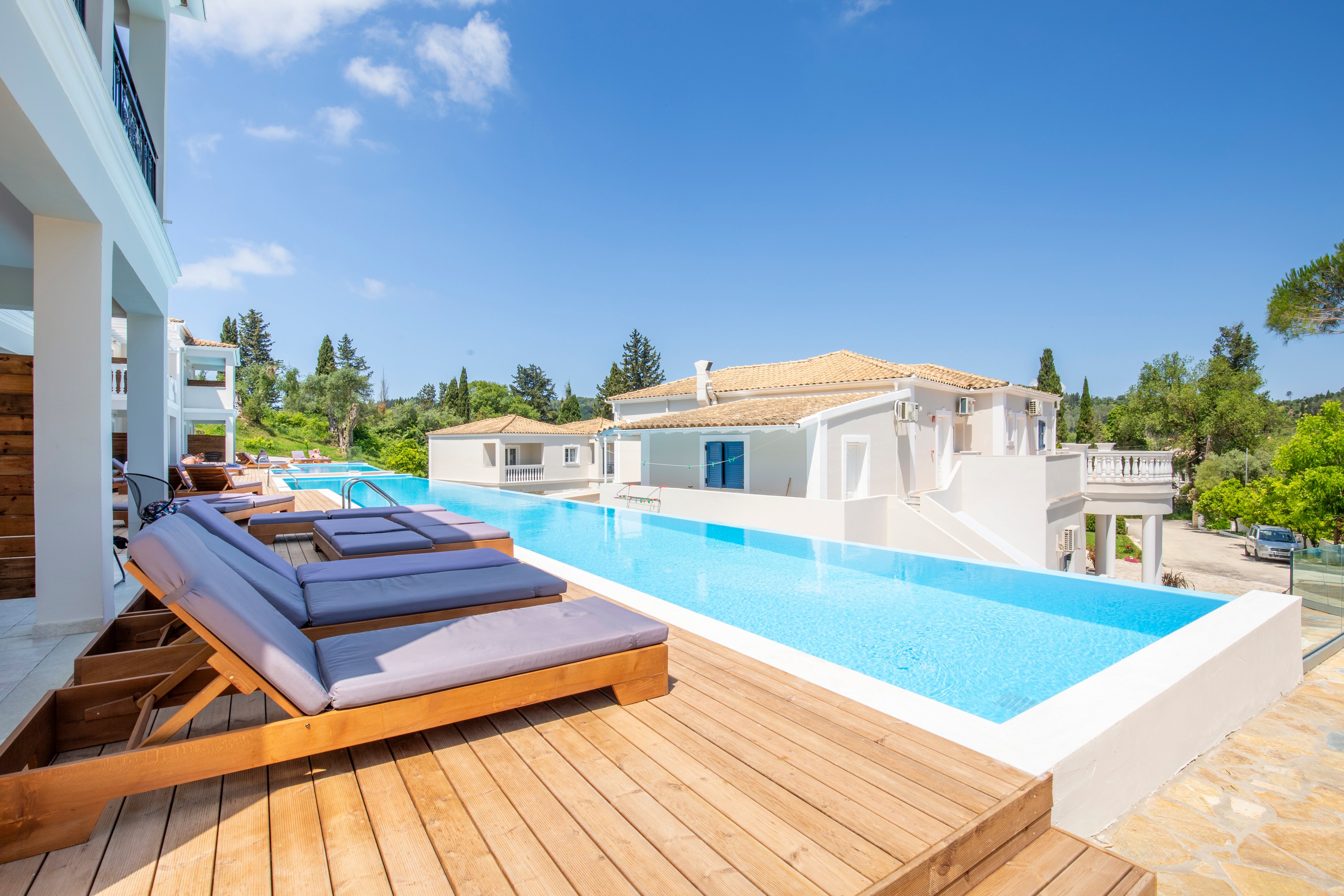 San George Apartments