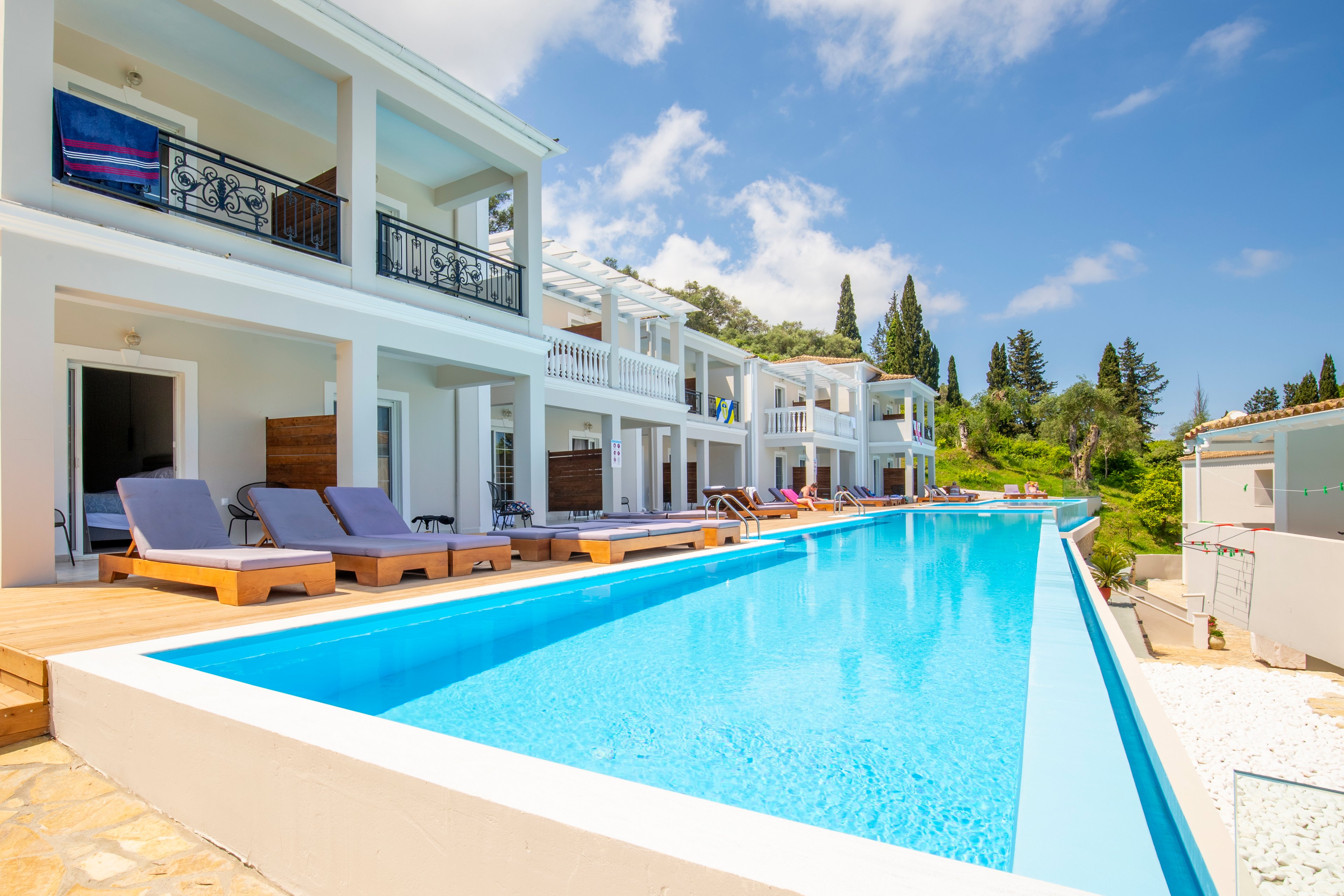 San George Apartments