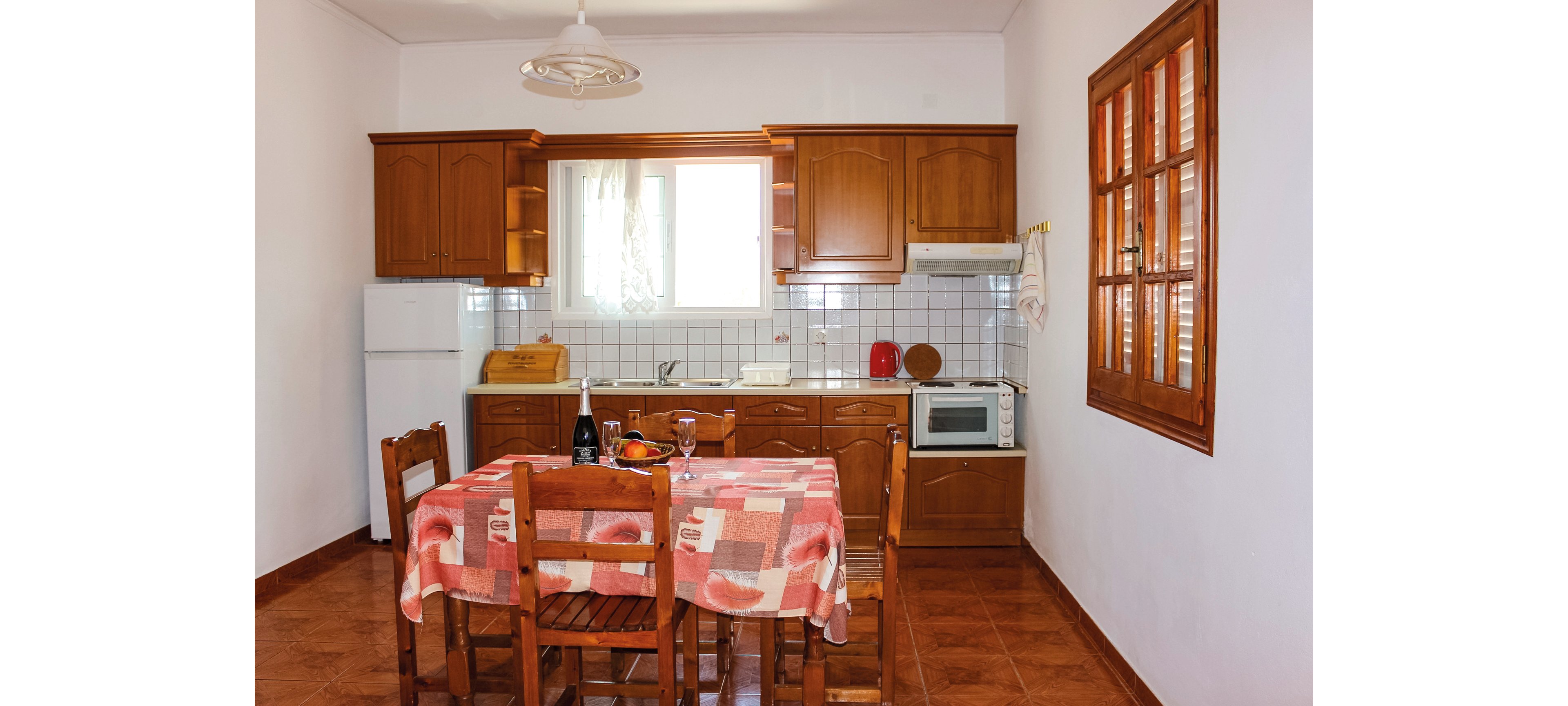 Tsaros Apartments