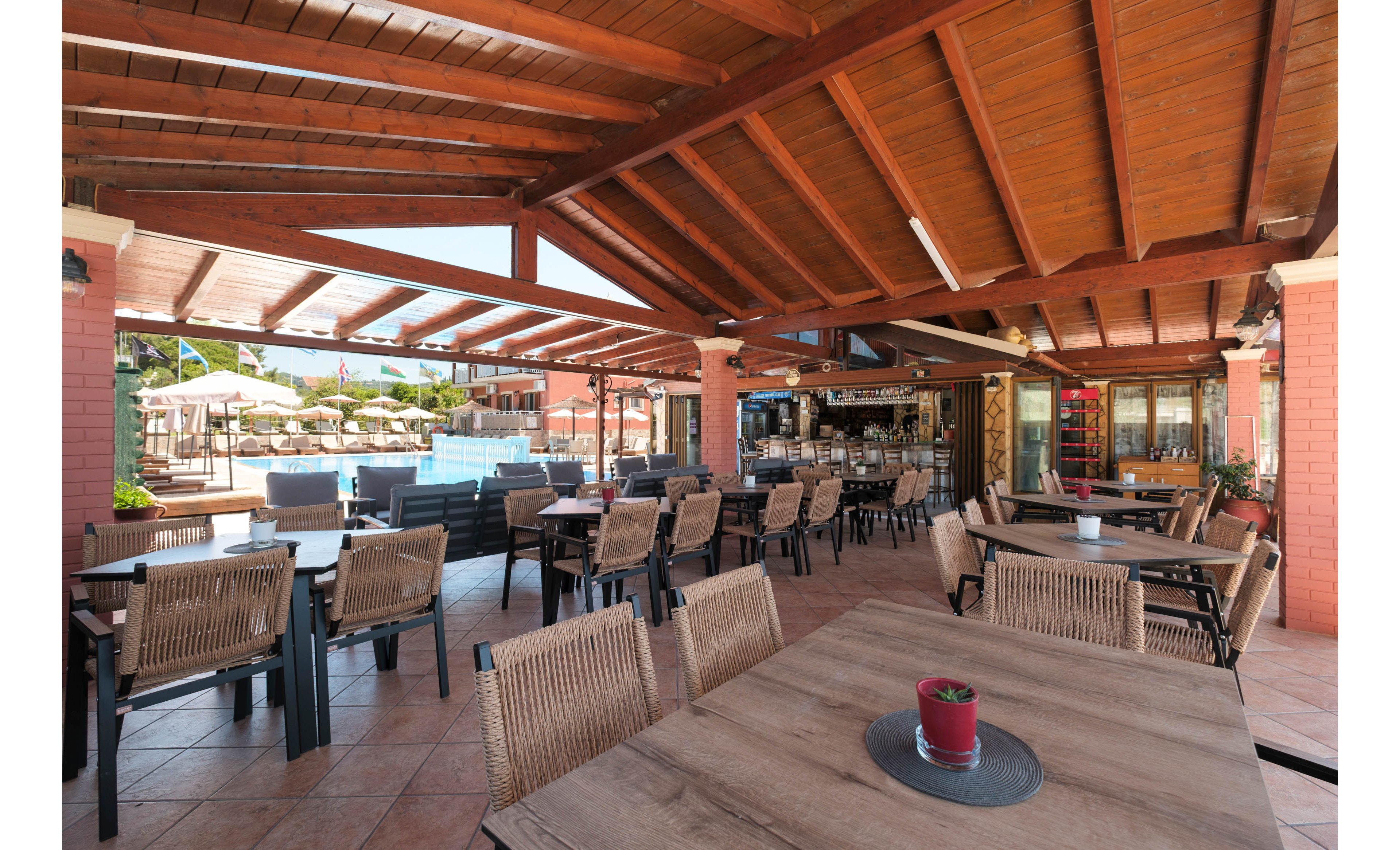 Nafsika & Dionyssos at Rainbow