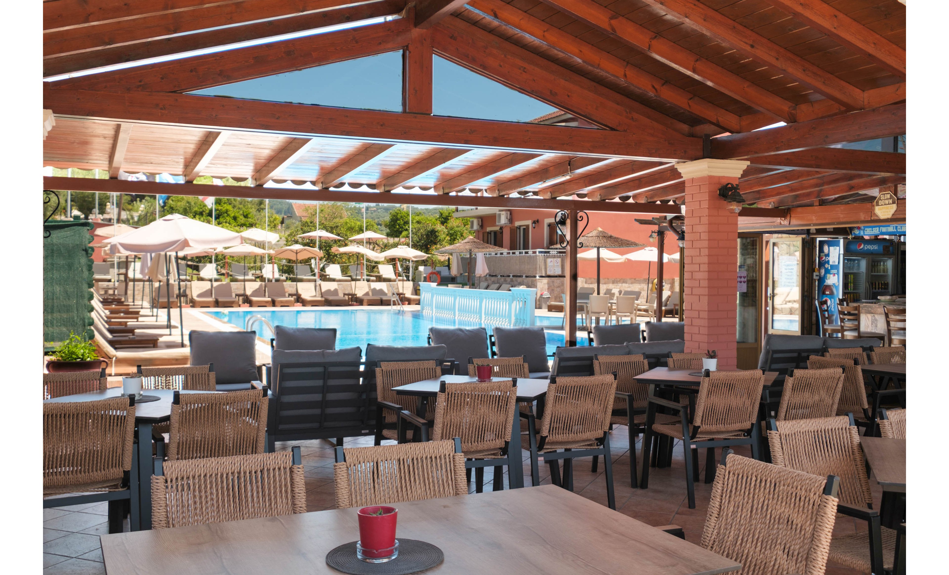 Nafsika & Dionyssos at Rainbow