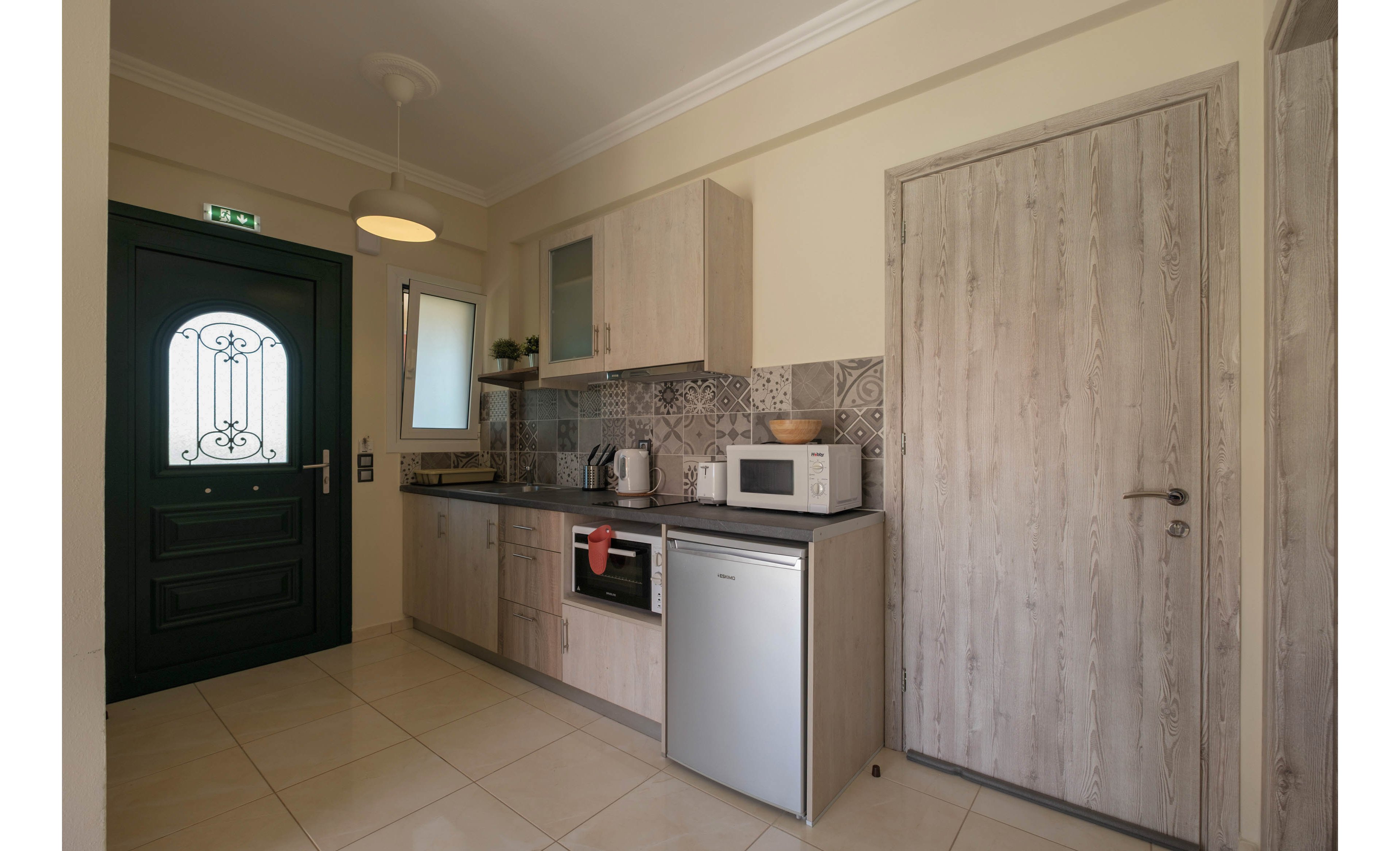 Nafsika & Dionyssos at Rainbow