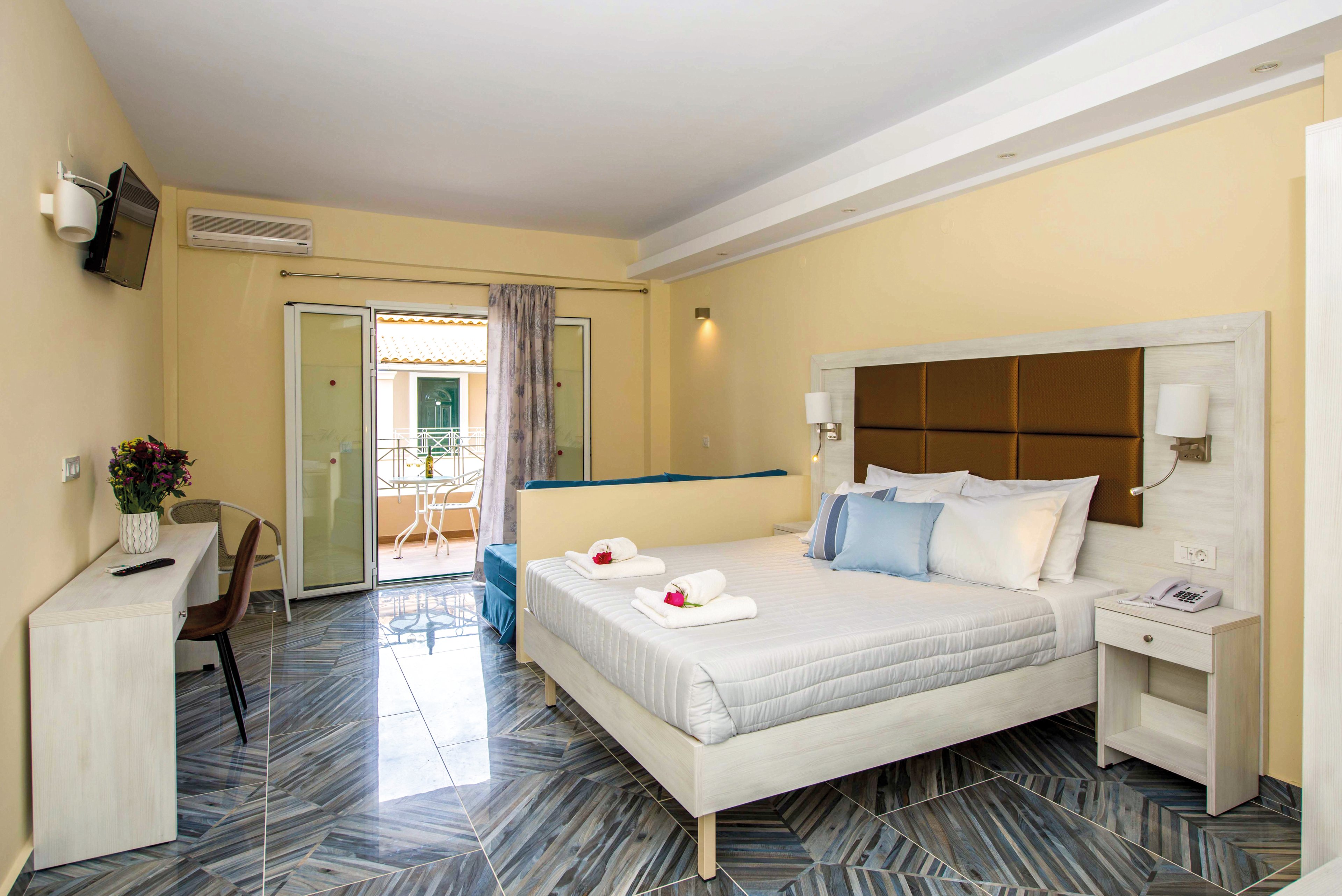 Amour Holiday Resort