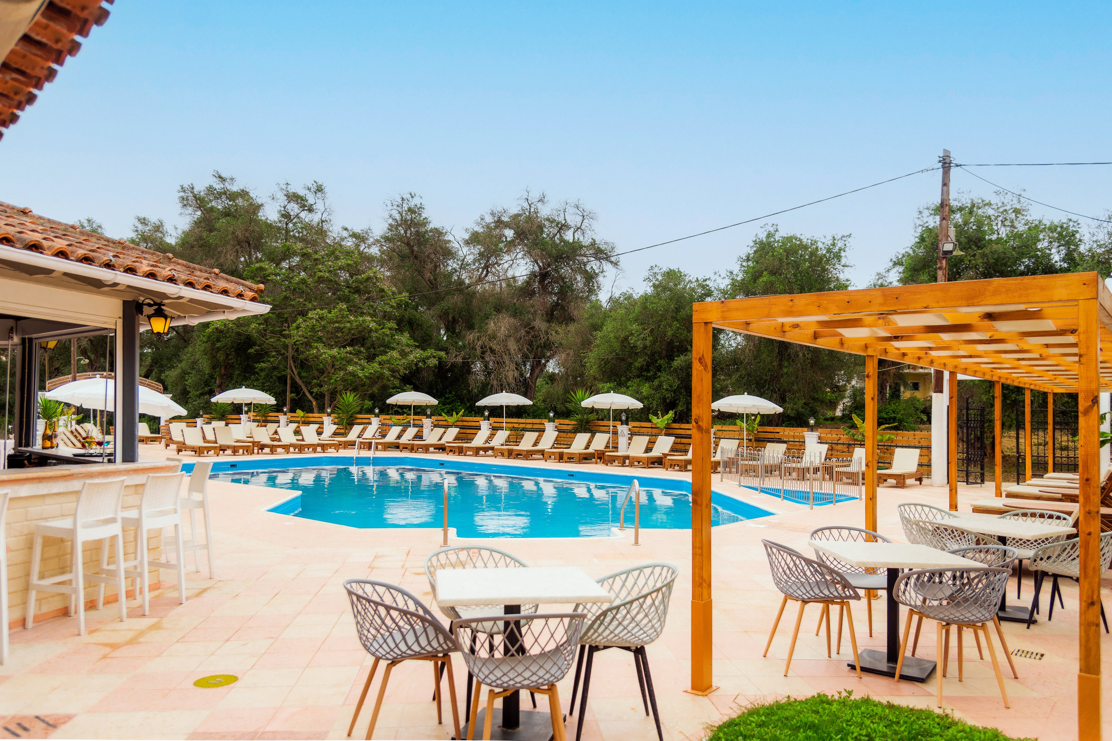Oula Hotel & Apartments