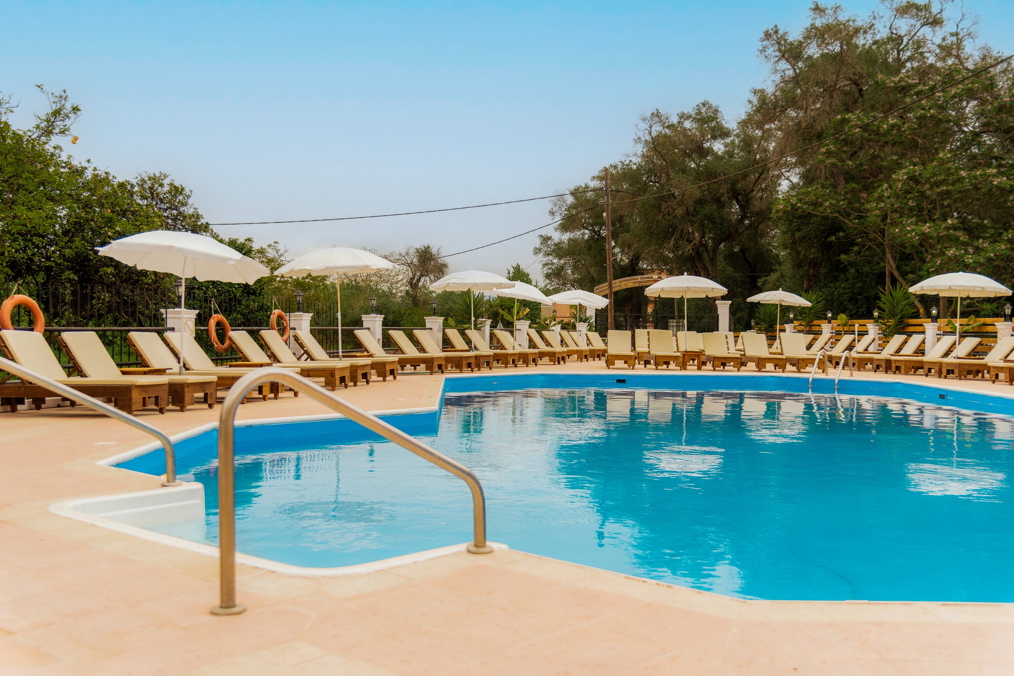 Oula Hotel & Apartments