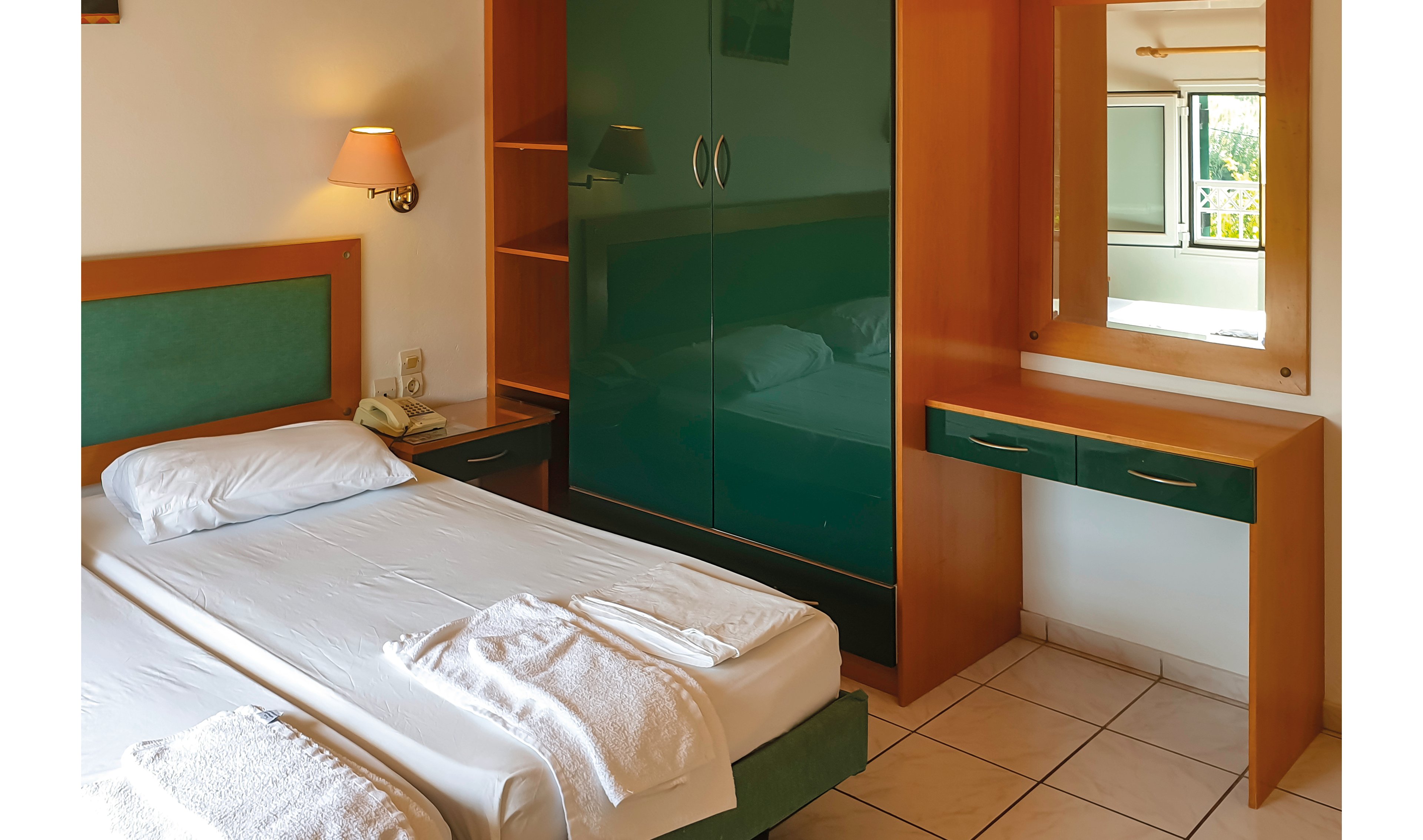 Oula Hotel & Apartments