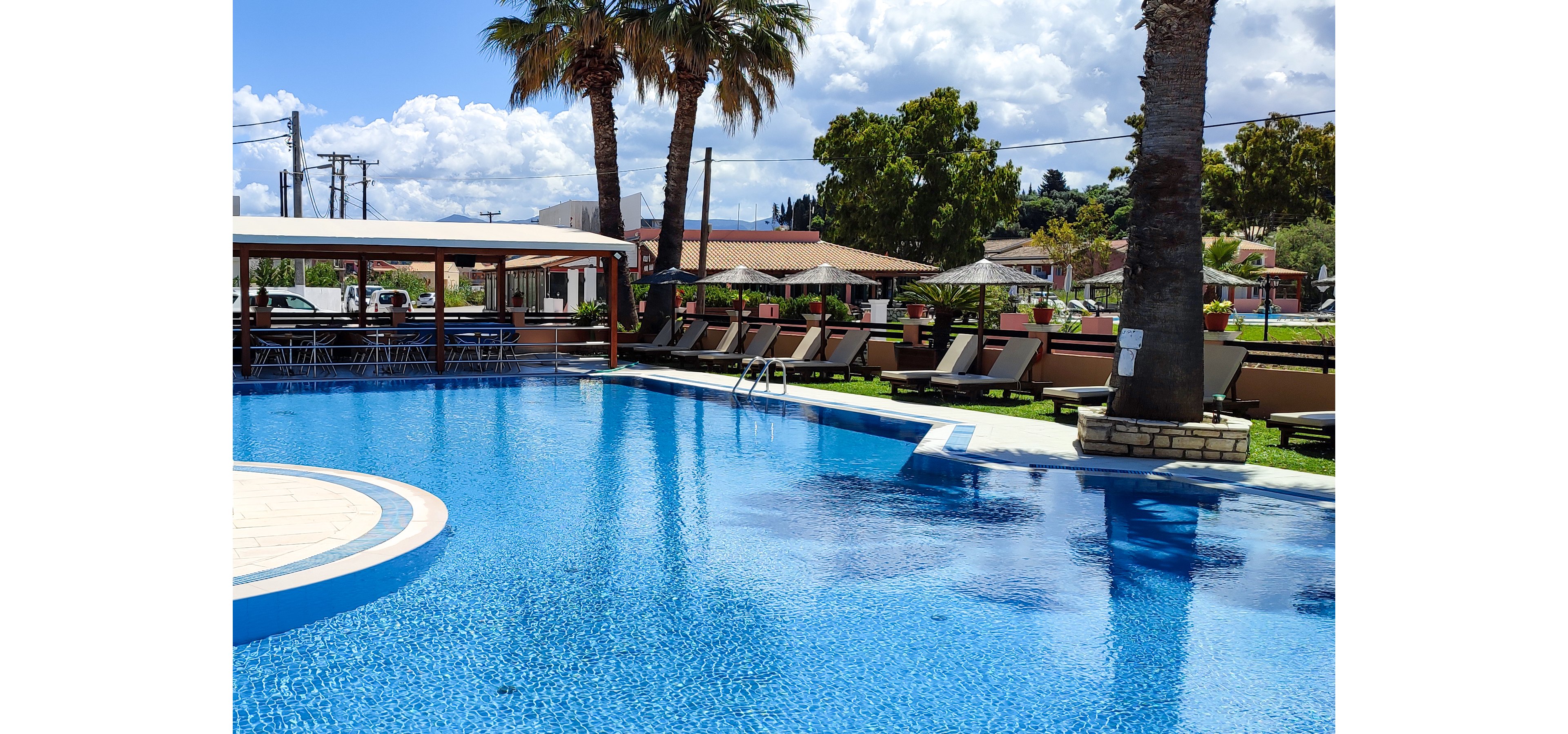 Lagoon Hotel and Apartments