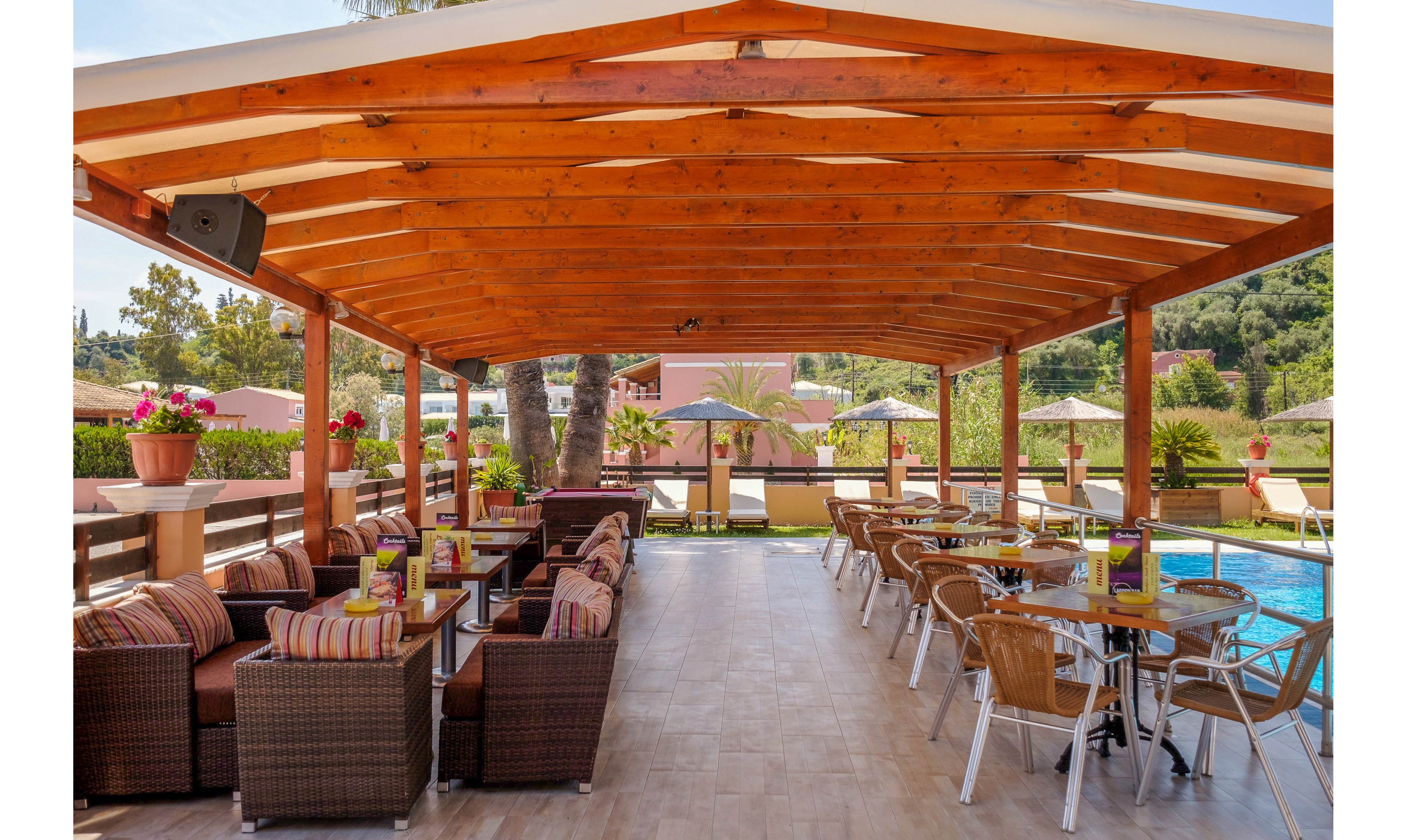 Lagoon Hotel and Apartments