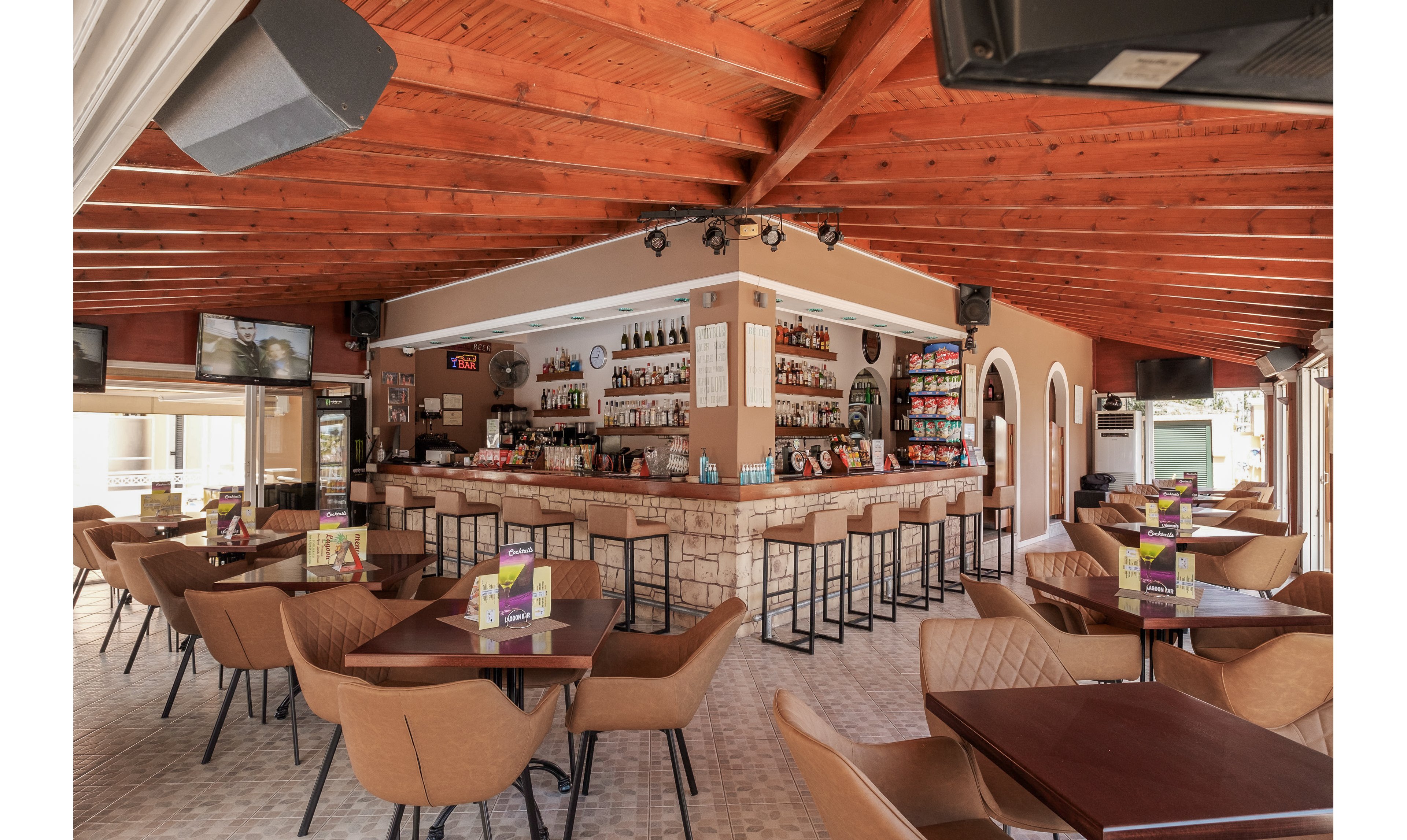 Lagoon Hotel and Apartments