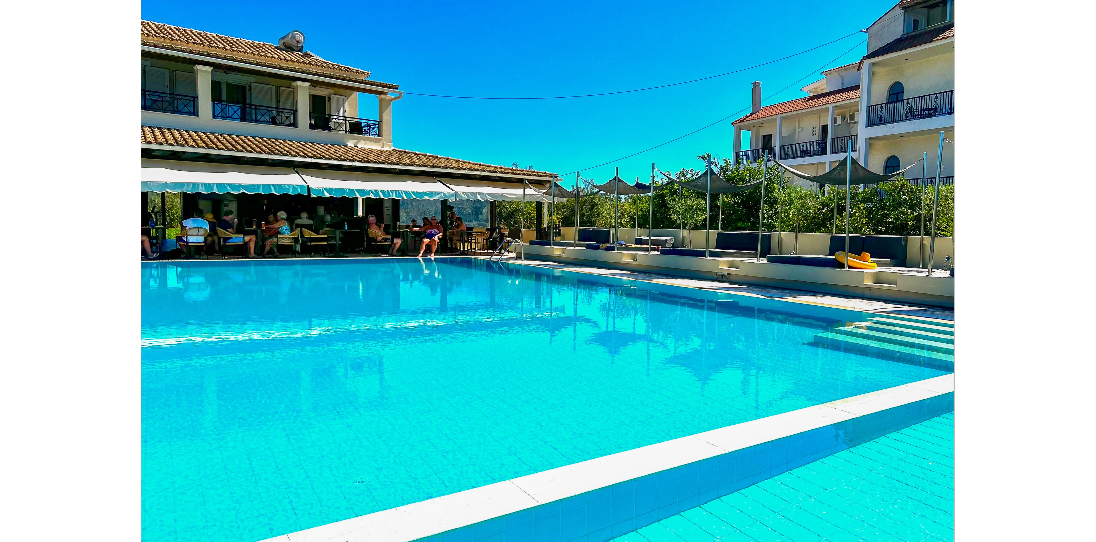 Bruskos Hotel & Suites