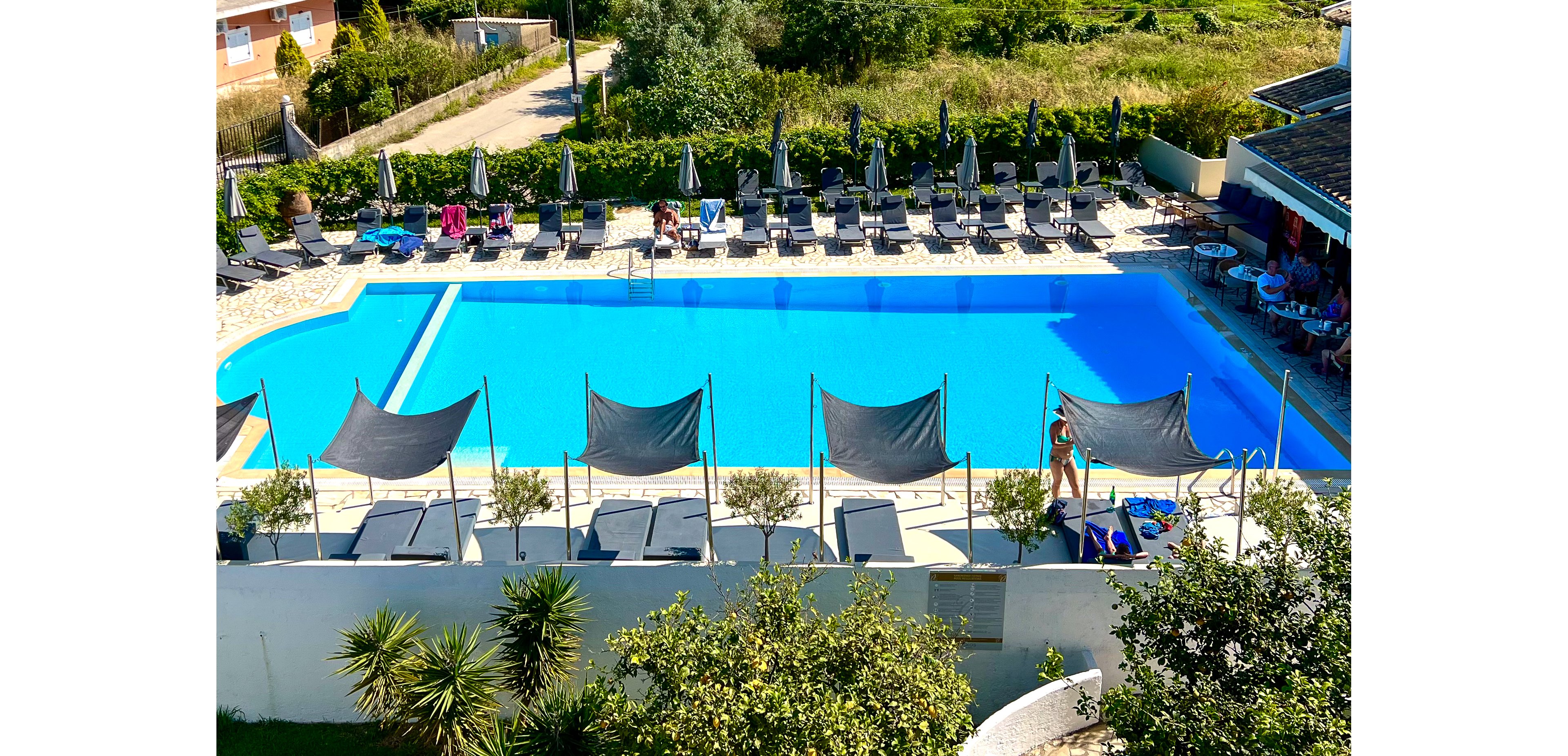 Bruskos Hotel & Suites