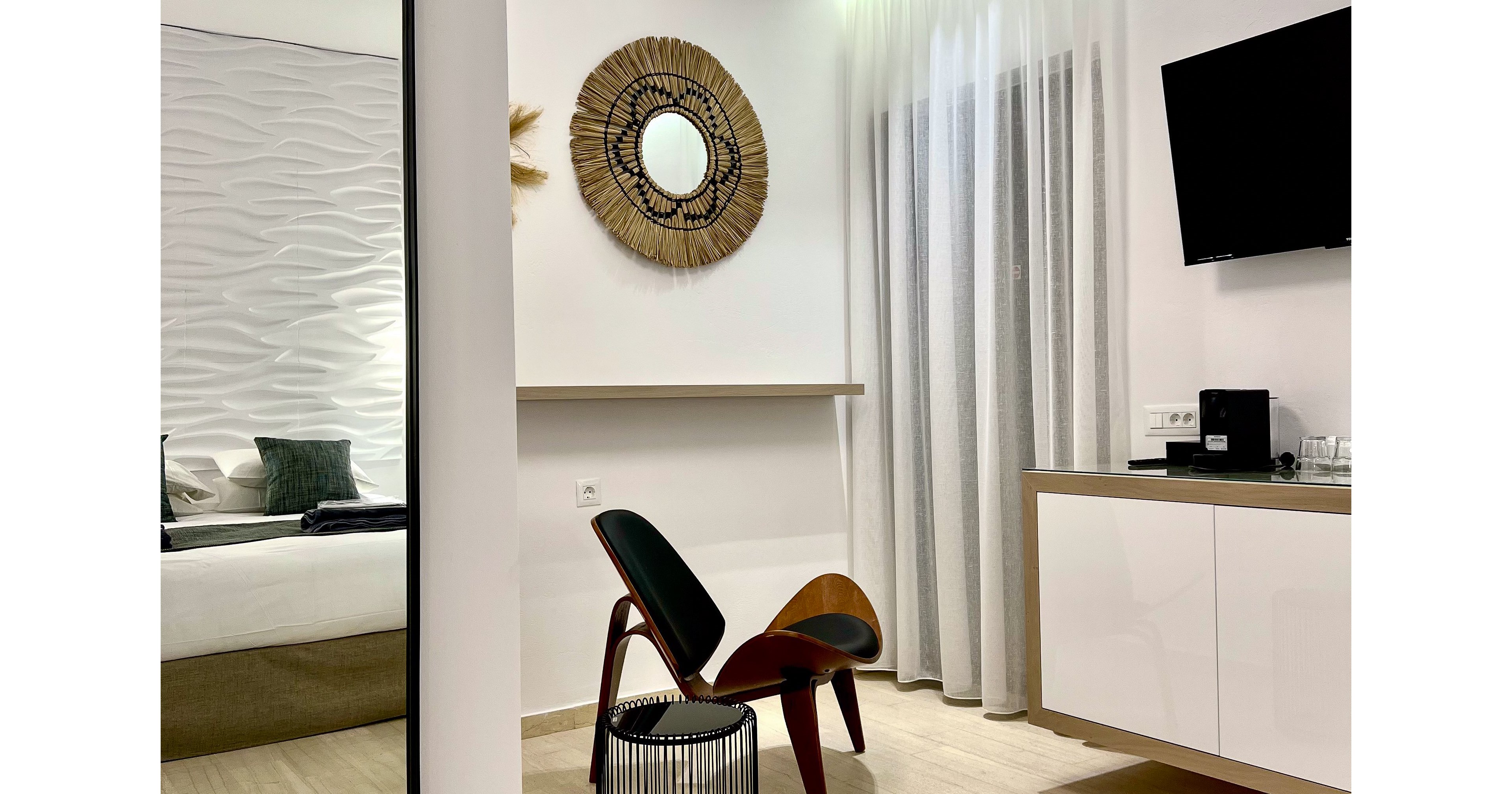 Bruskos Hotel & Suites