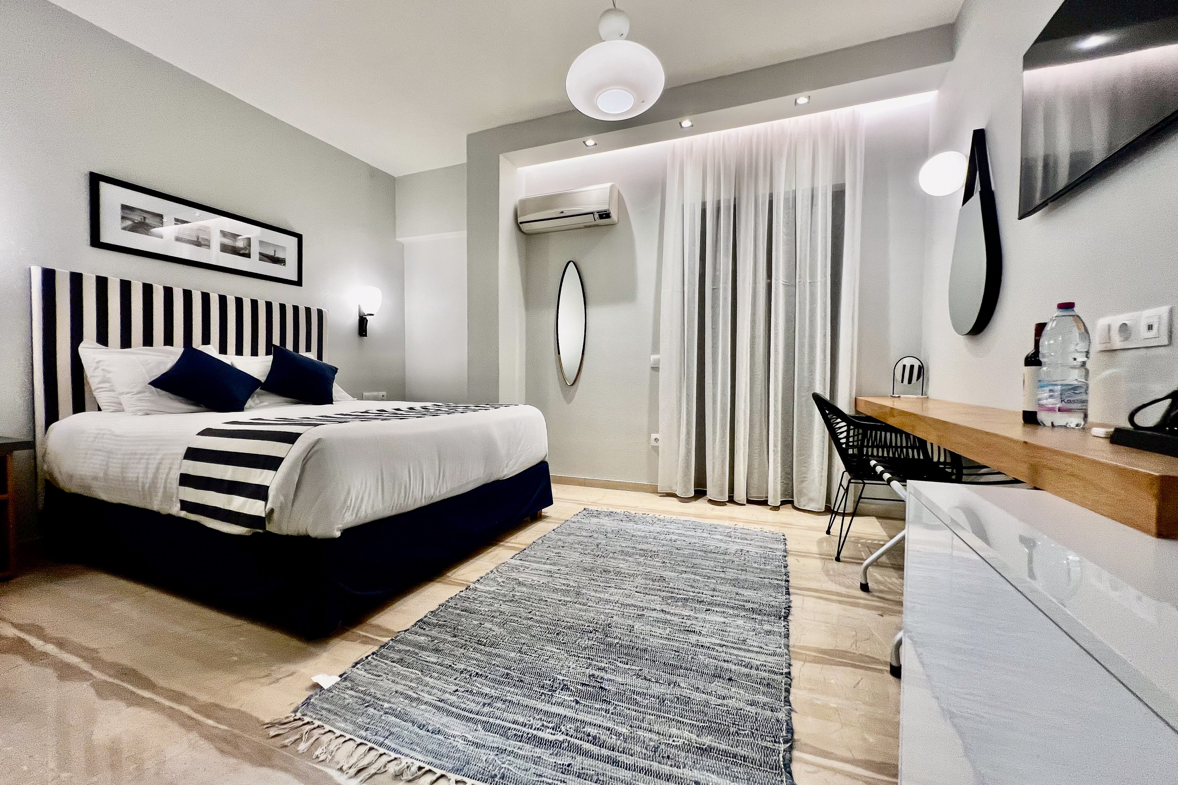 Bruskos Hotel & Suites