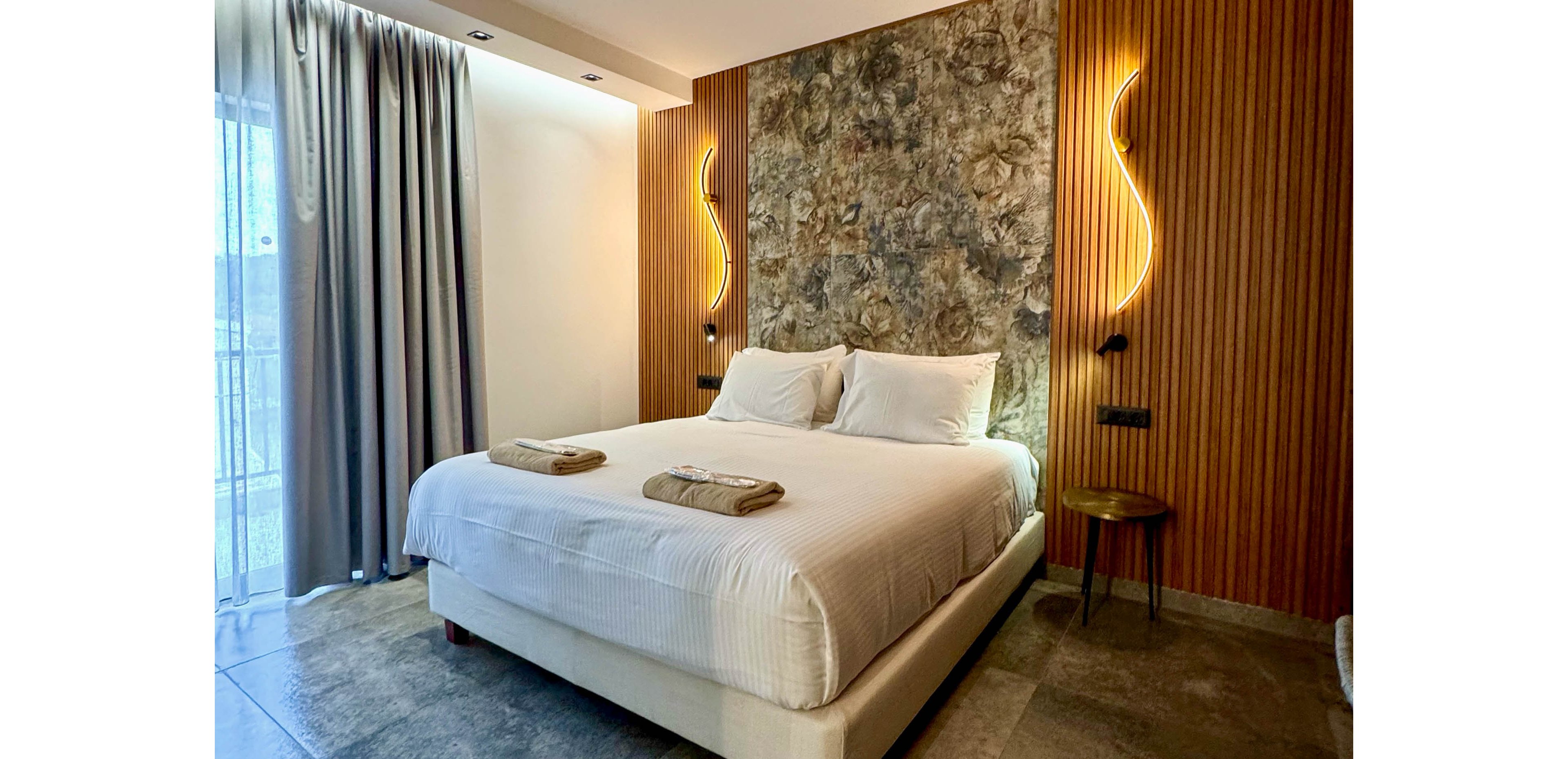 Bruskos Hotel & Suites