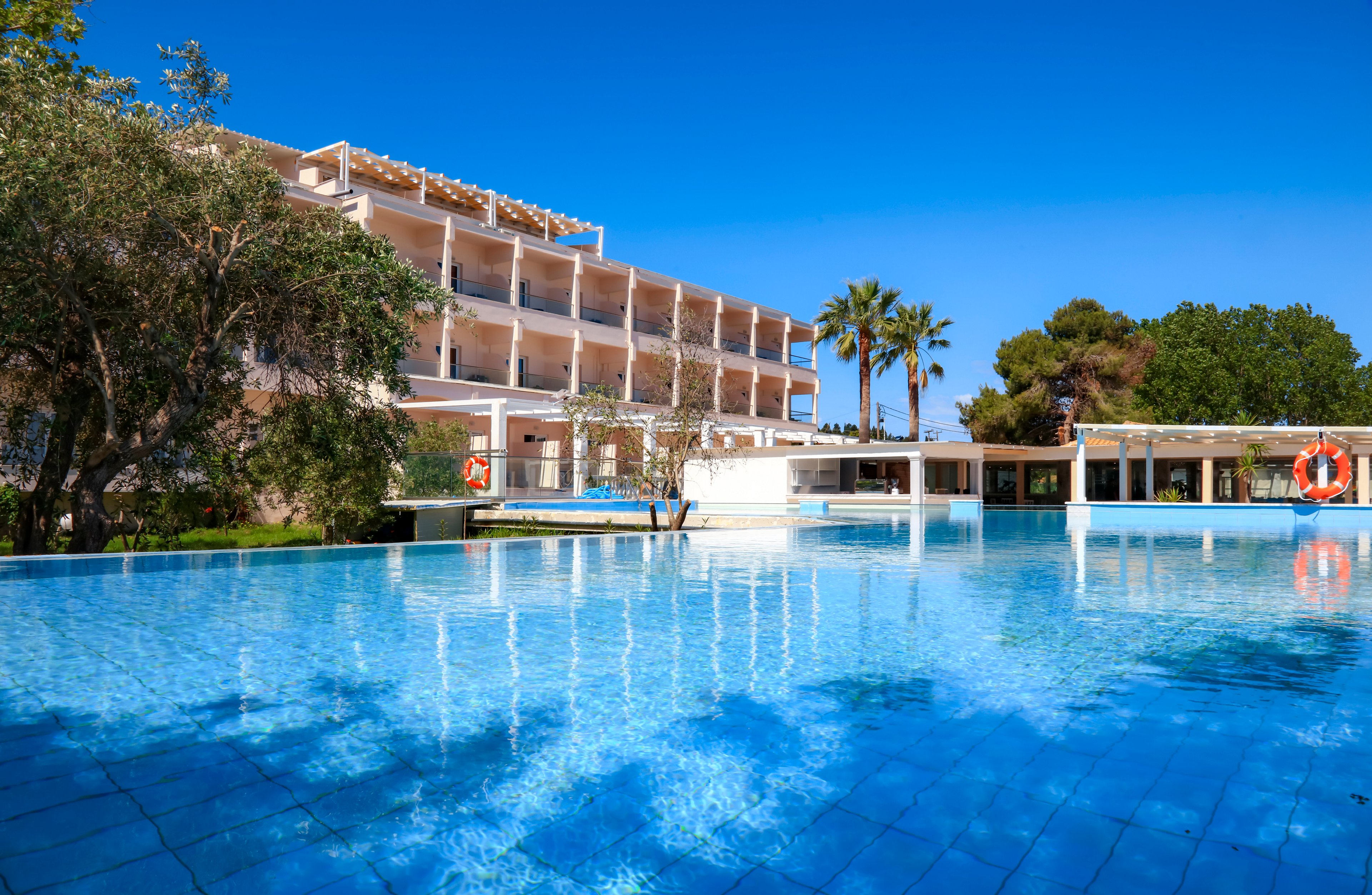 Cavomarina Beach Hotel