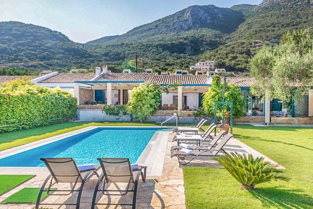 Villa Barbati Beachfront