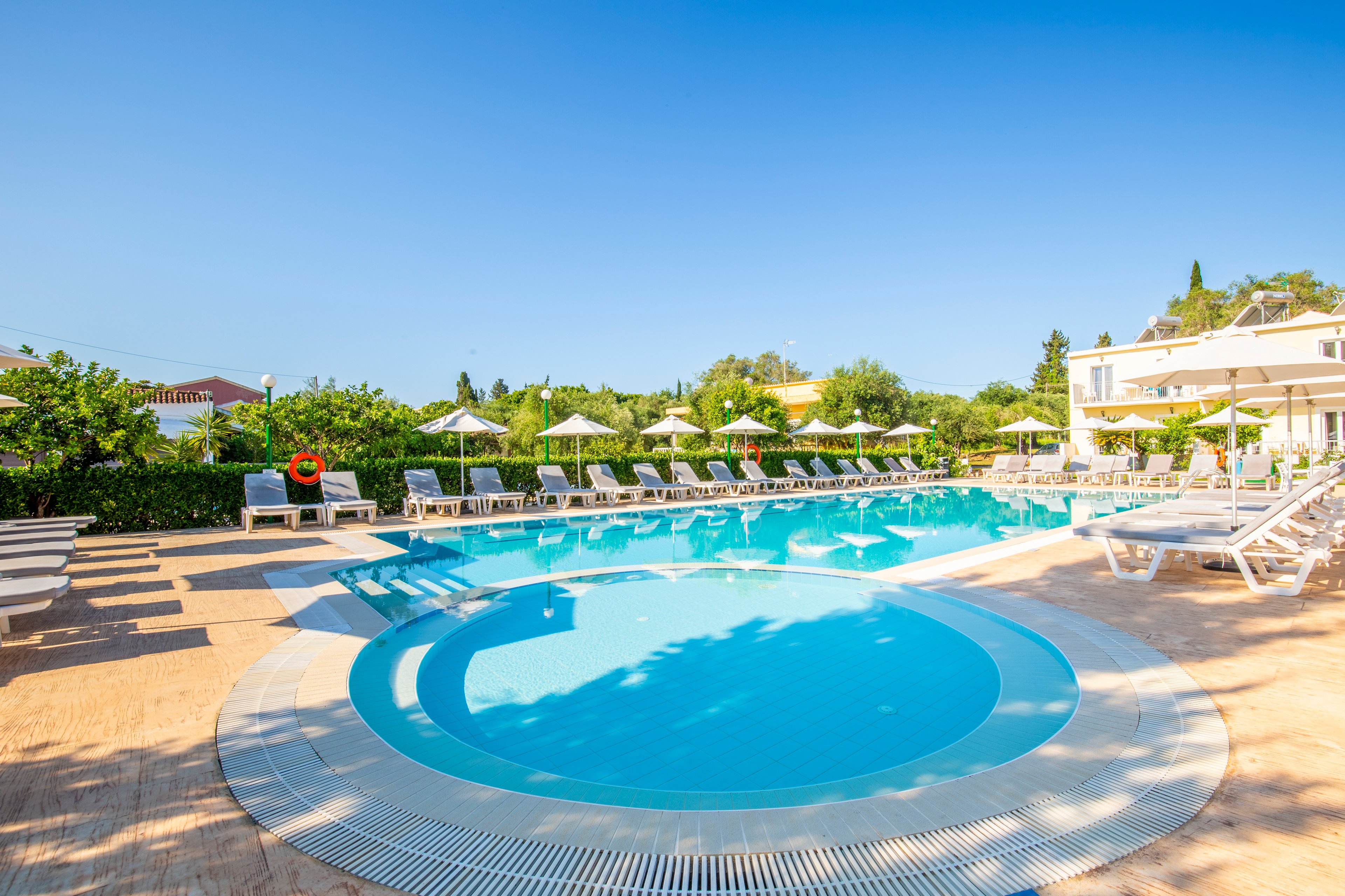 Yianetta Hotel Apartments