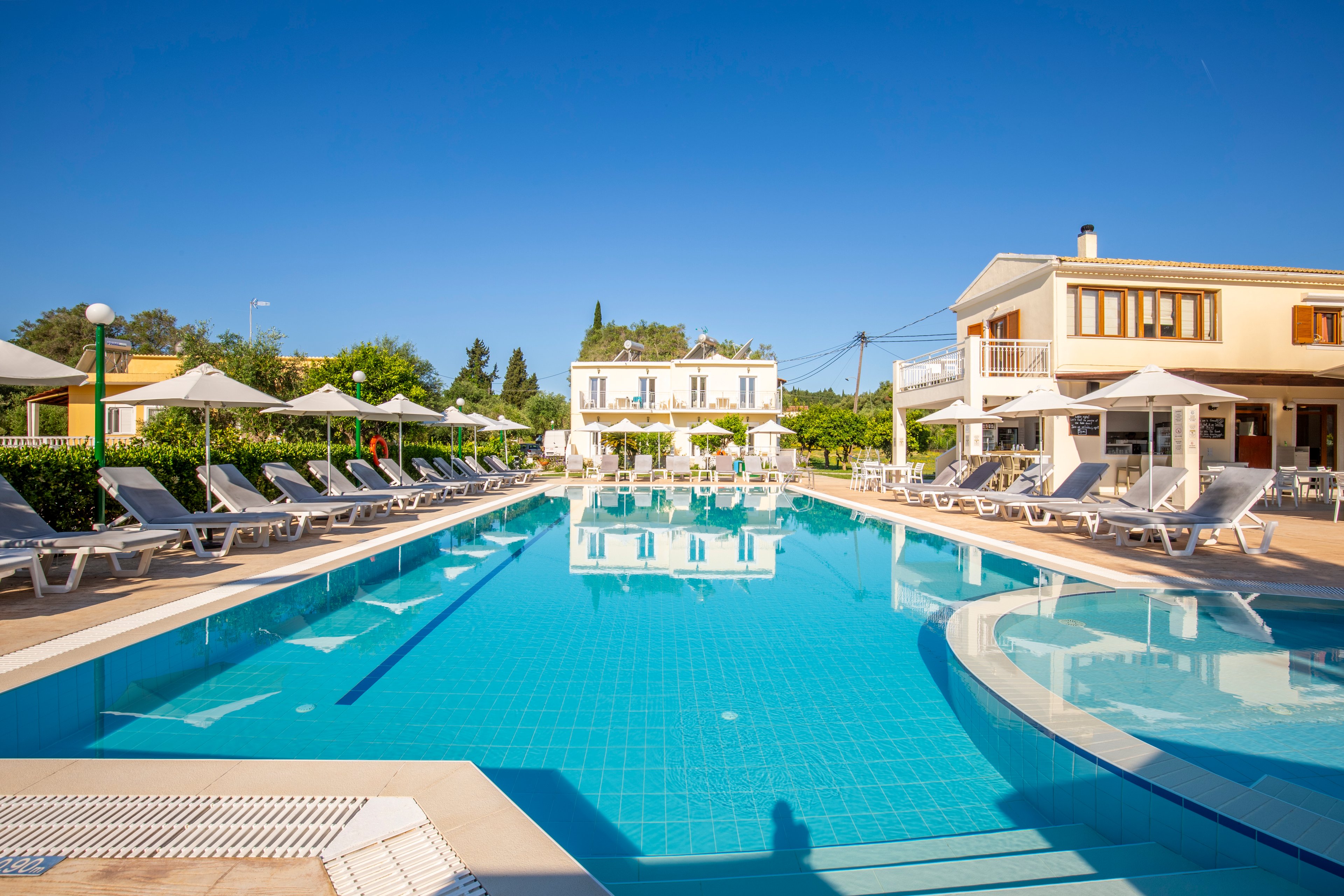 Yianetta Hotel Apartments