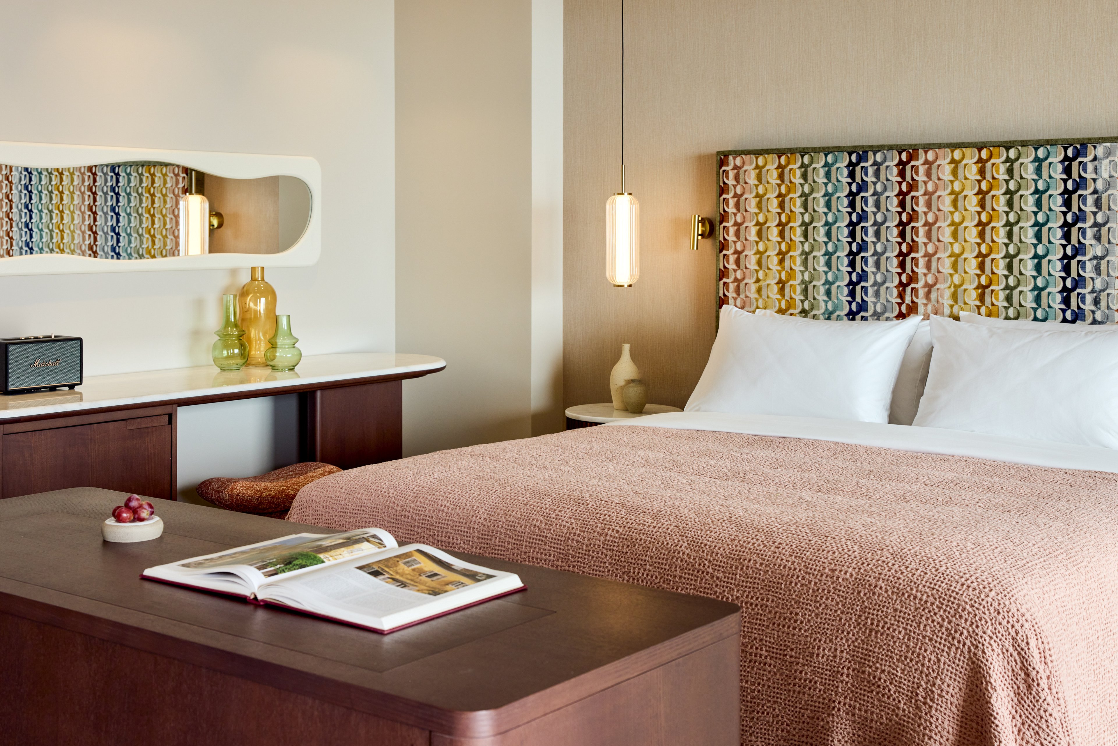 Avali Mar-Bella Collection