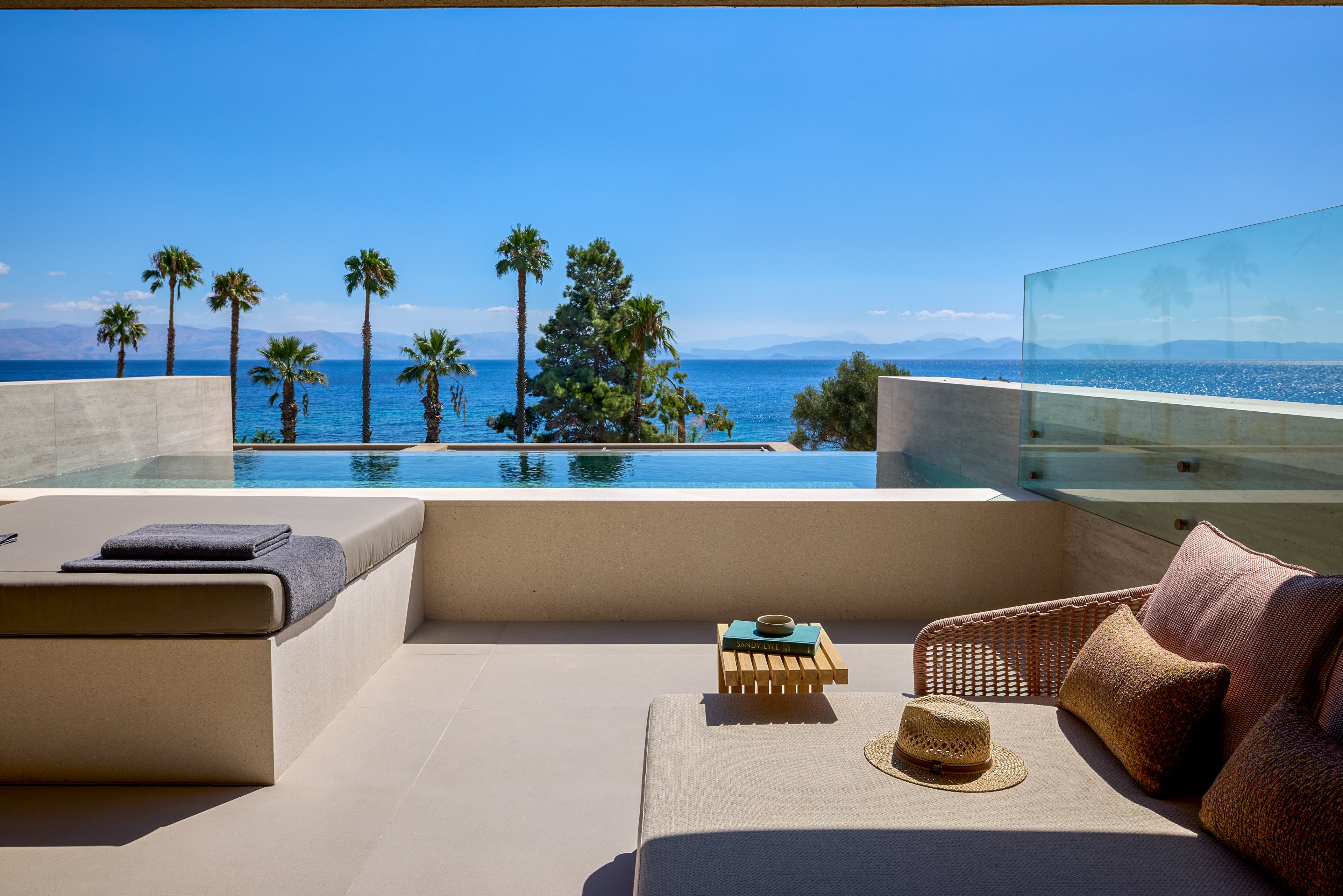 Avali Mar-Bella Collection