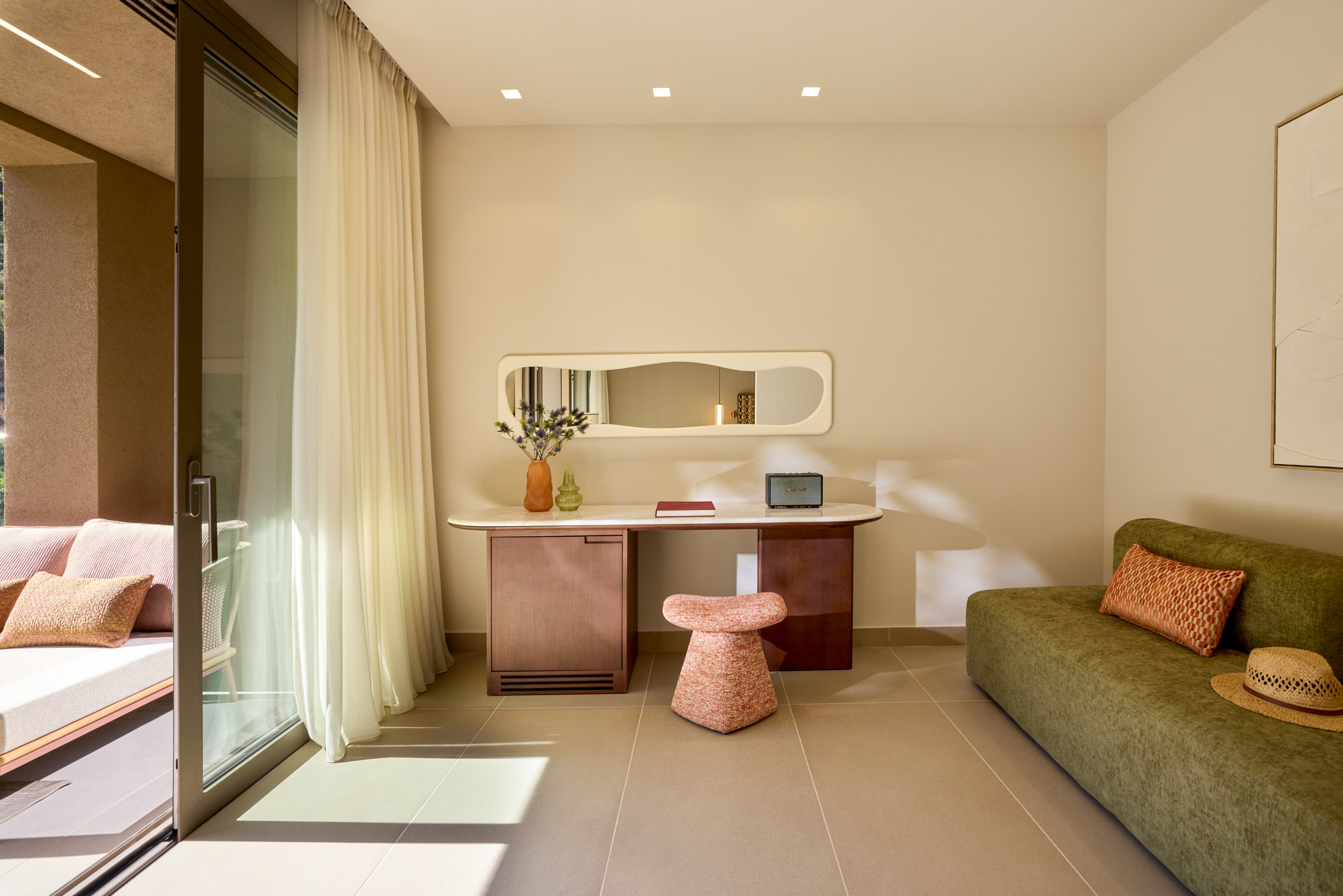 Avali Mar-Bella Collection