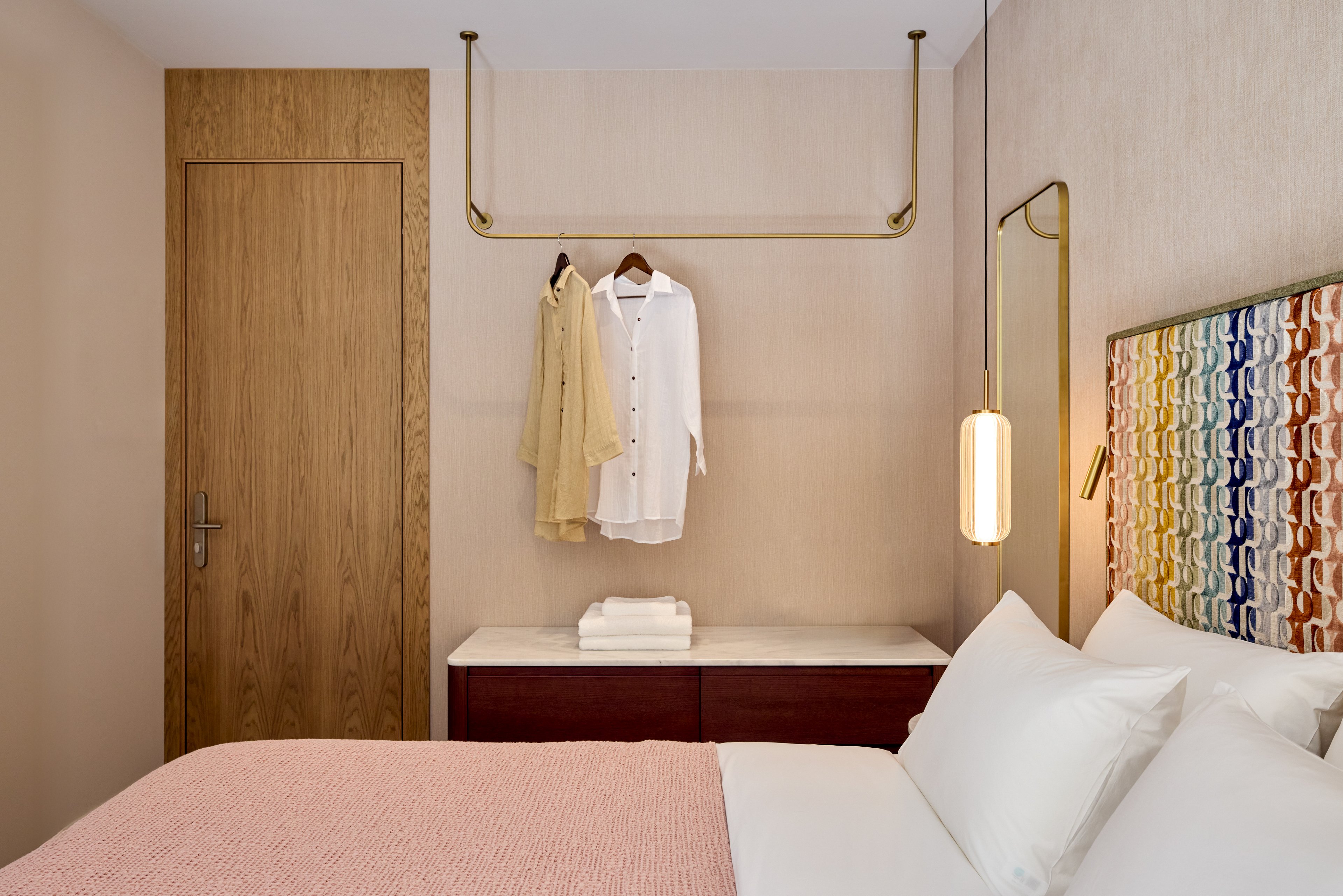 Avali Mar-Bella Collection