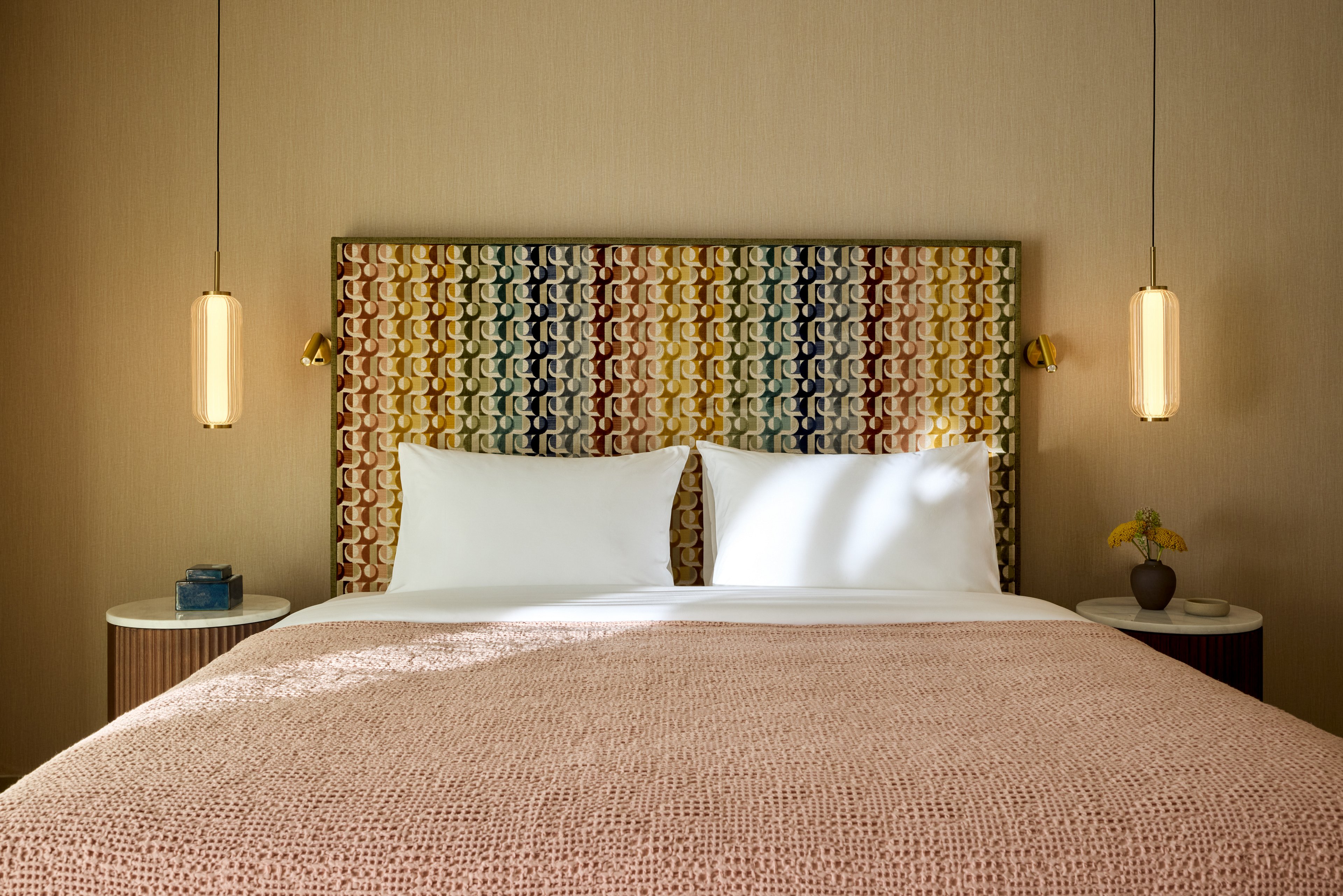 Avali Mar-Bella Collection