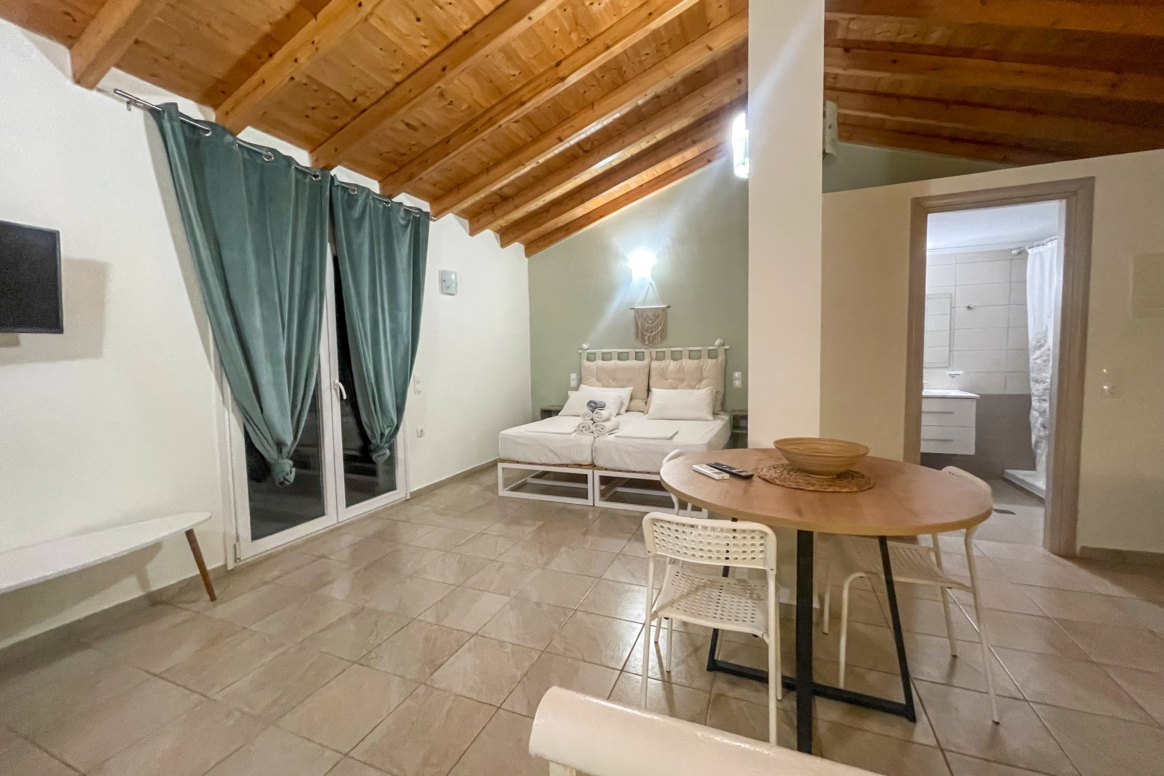 Mythos Apartments Hotel