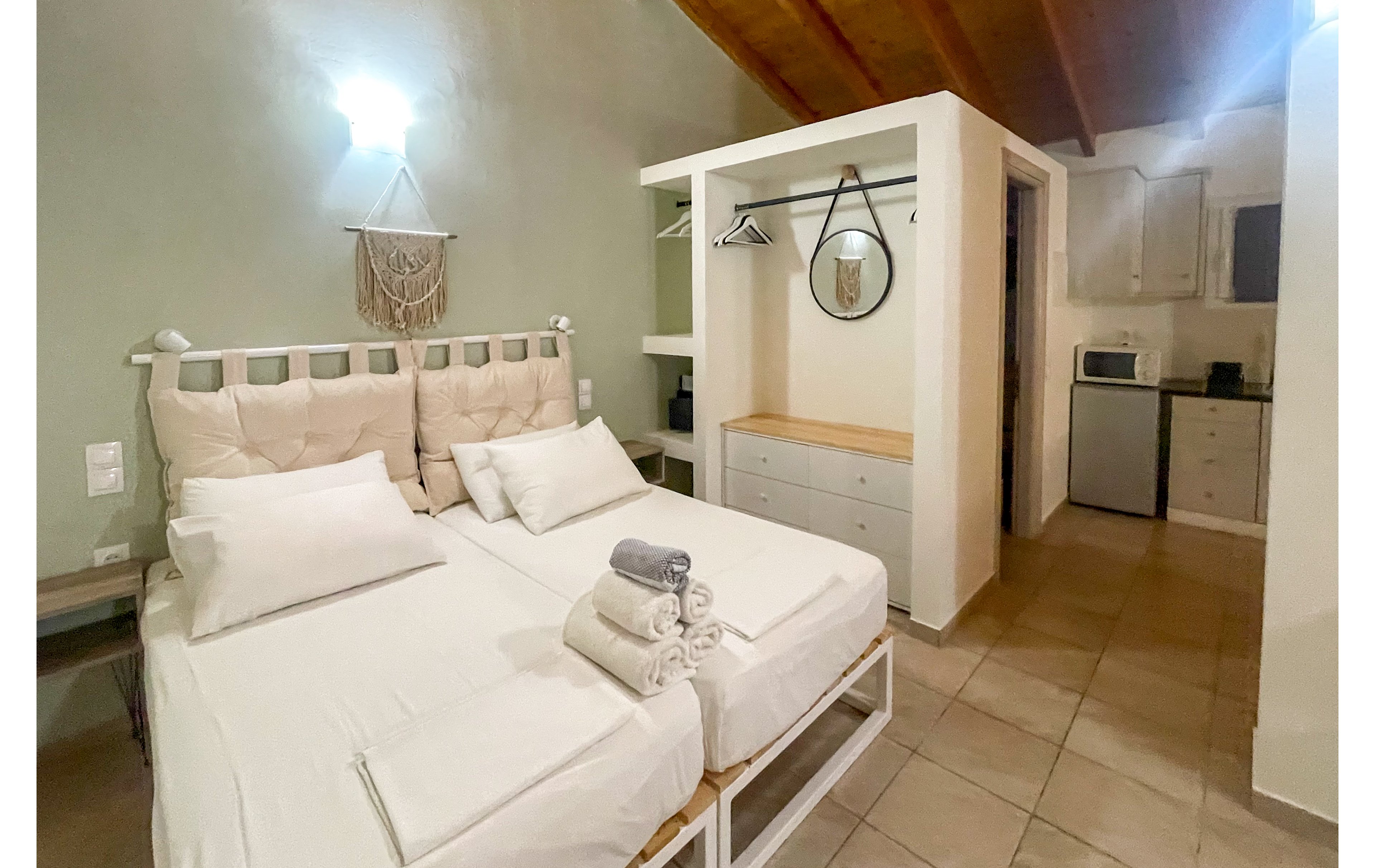 Mythos Apartments Hotel