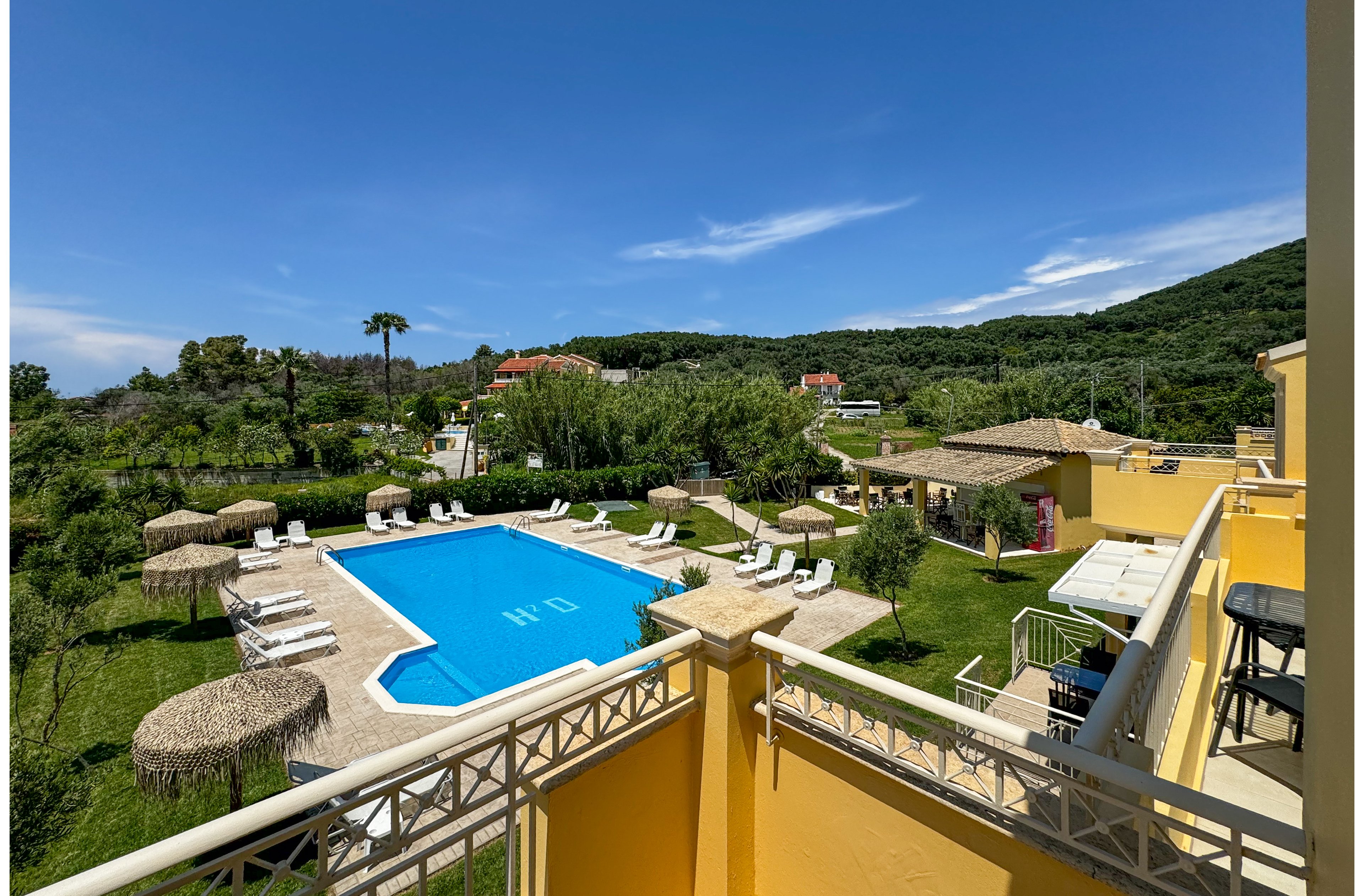 Mythos Apartments Hotel