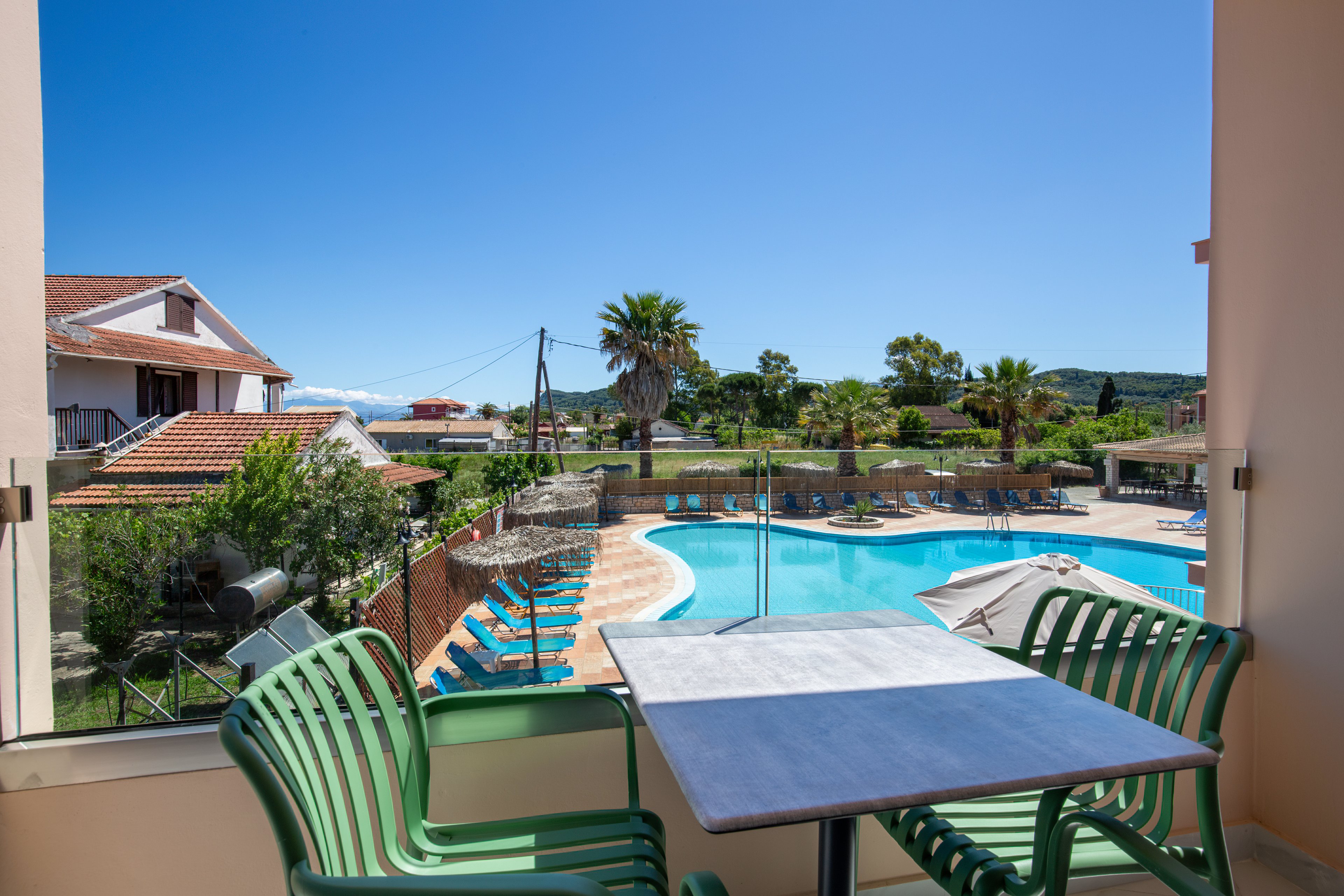 Anemona Studios & Apartments