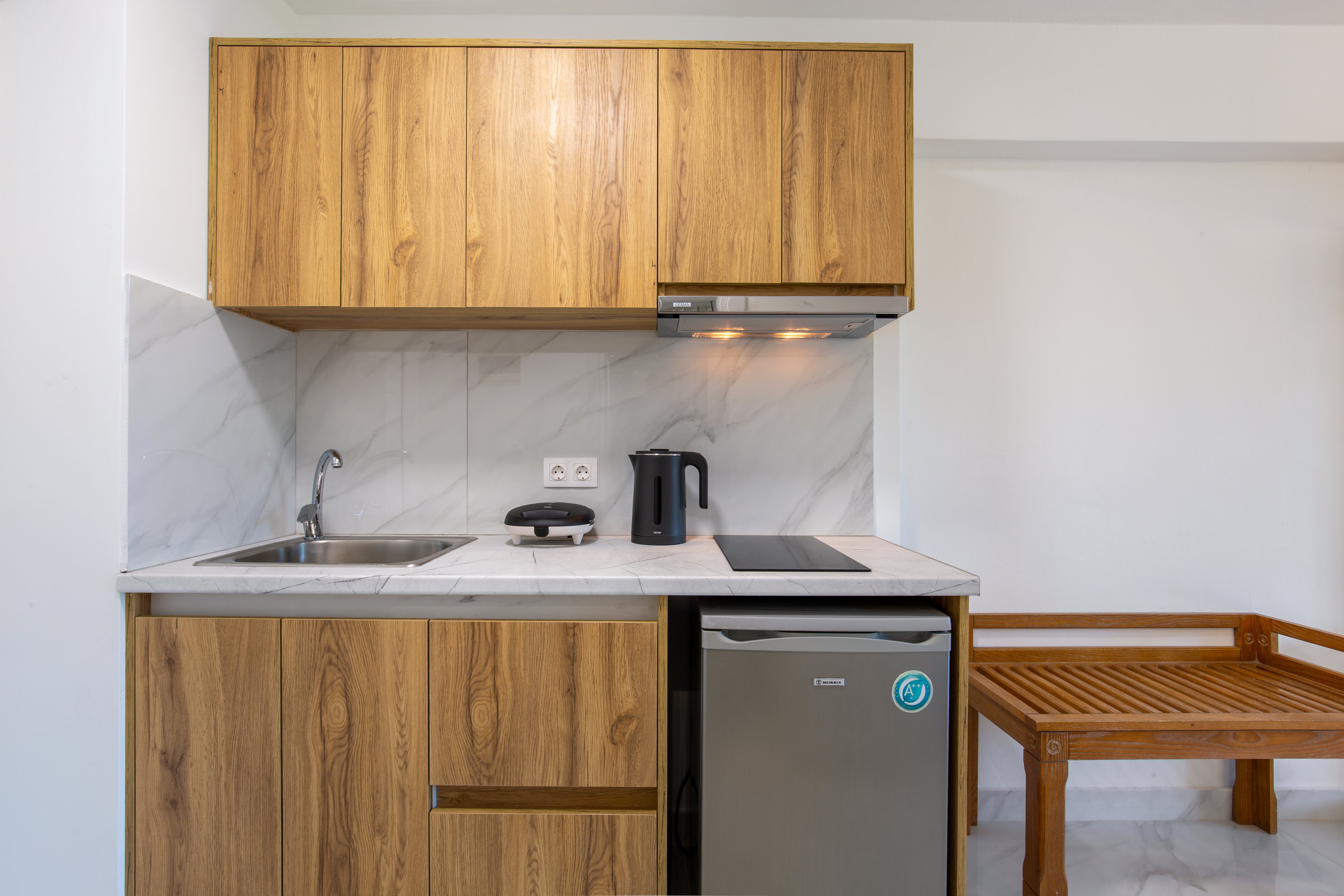 Anemona Studios & Apartments