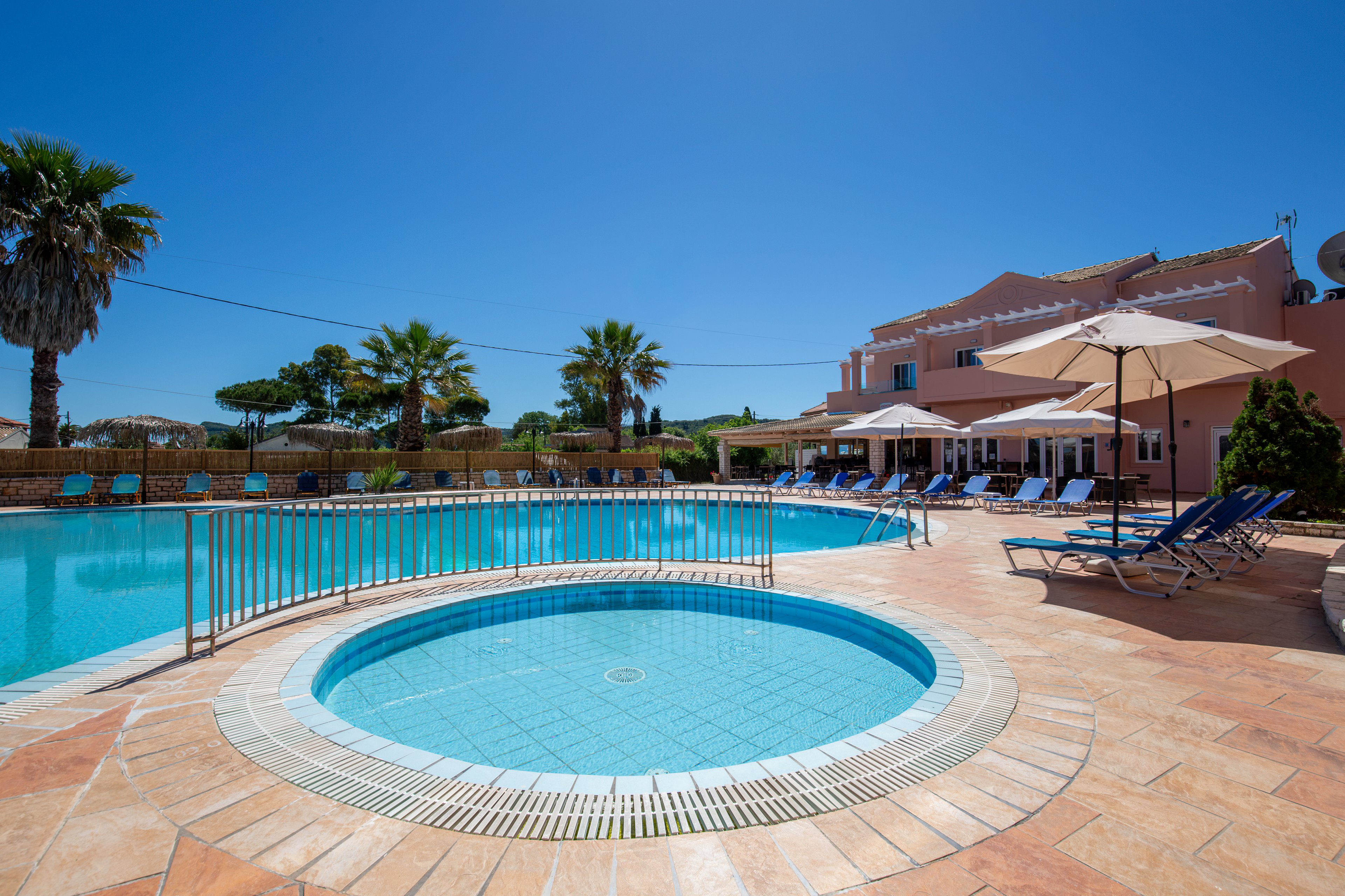 Anemona Studios & Apartments