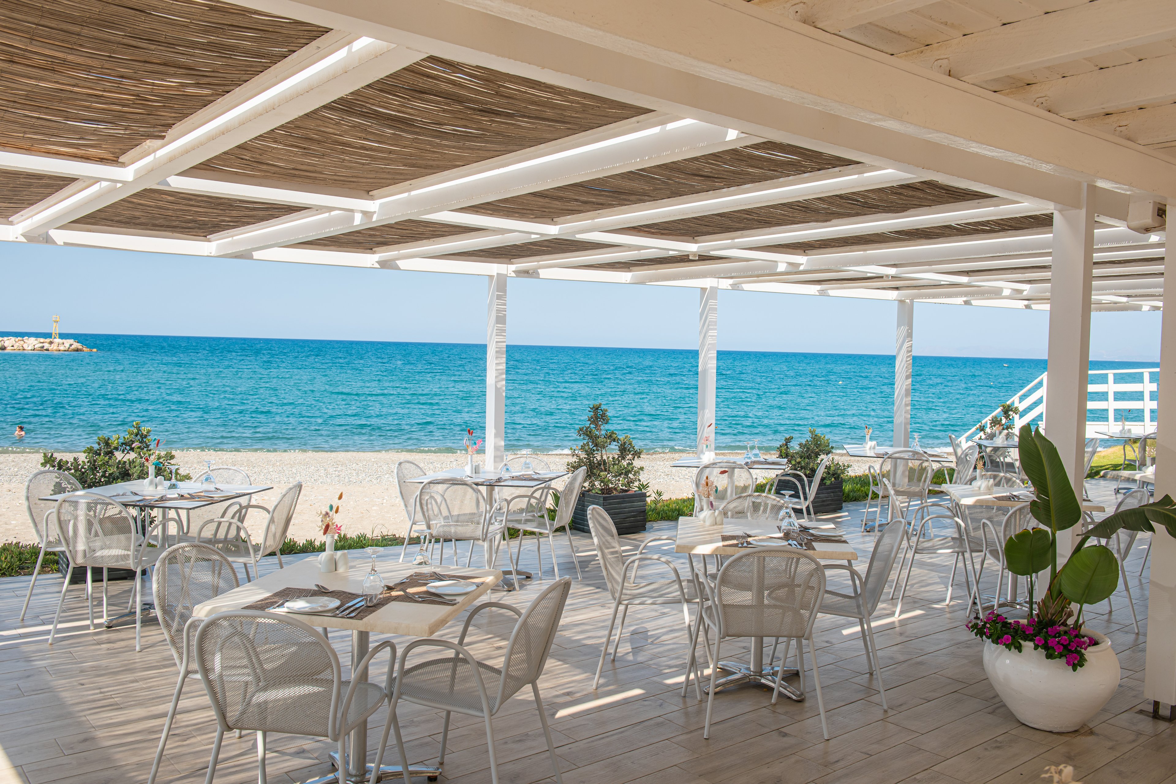 Giannoulis Grand Bay Beach Resort