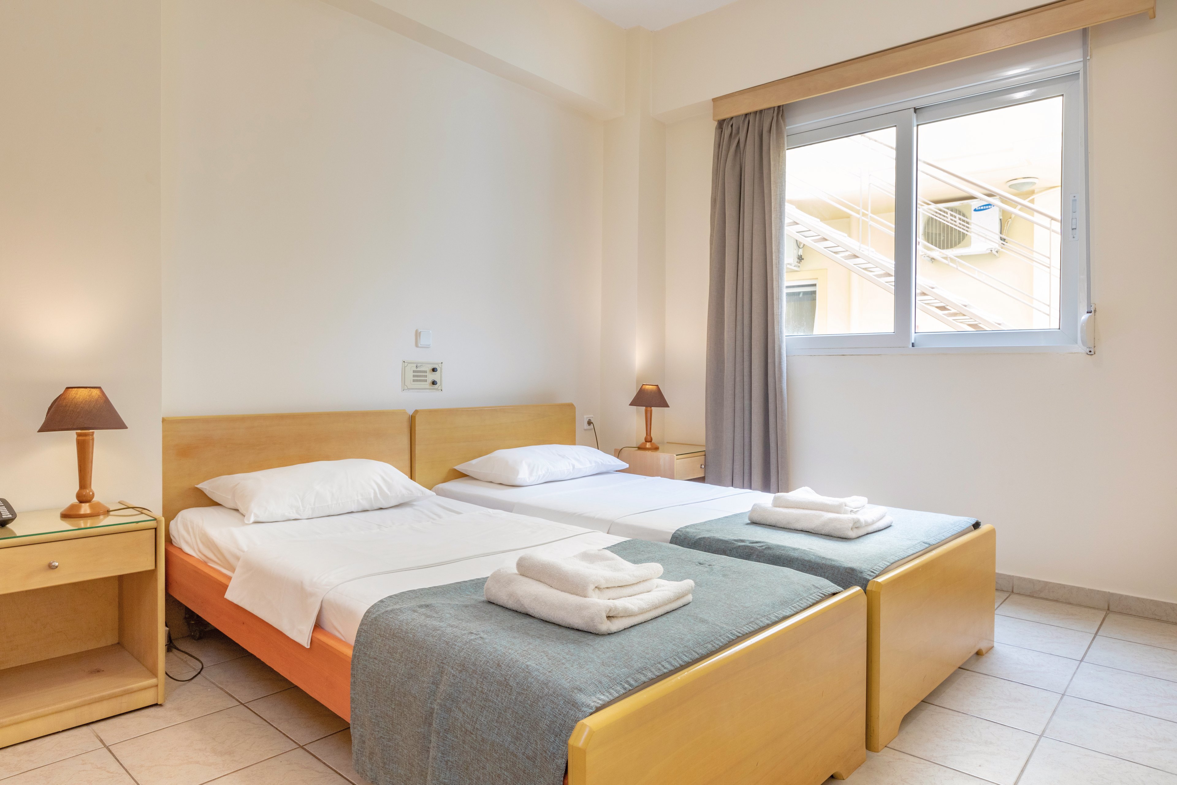 Veronica Hotel Apartments