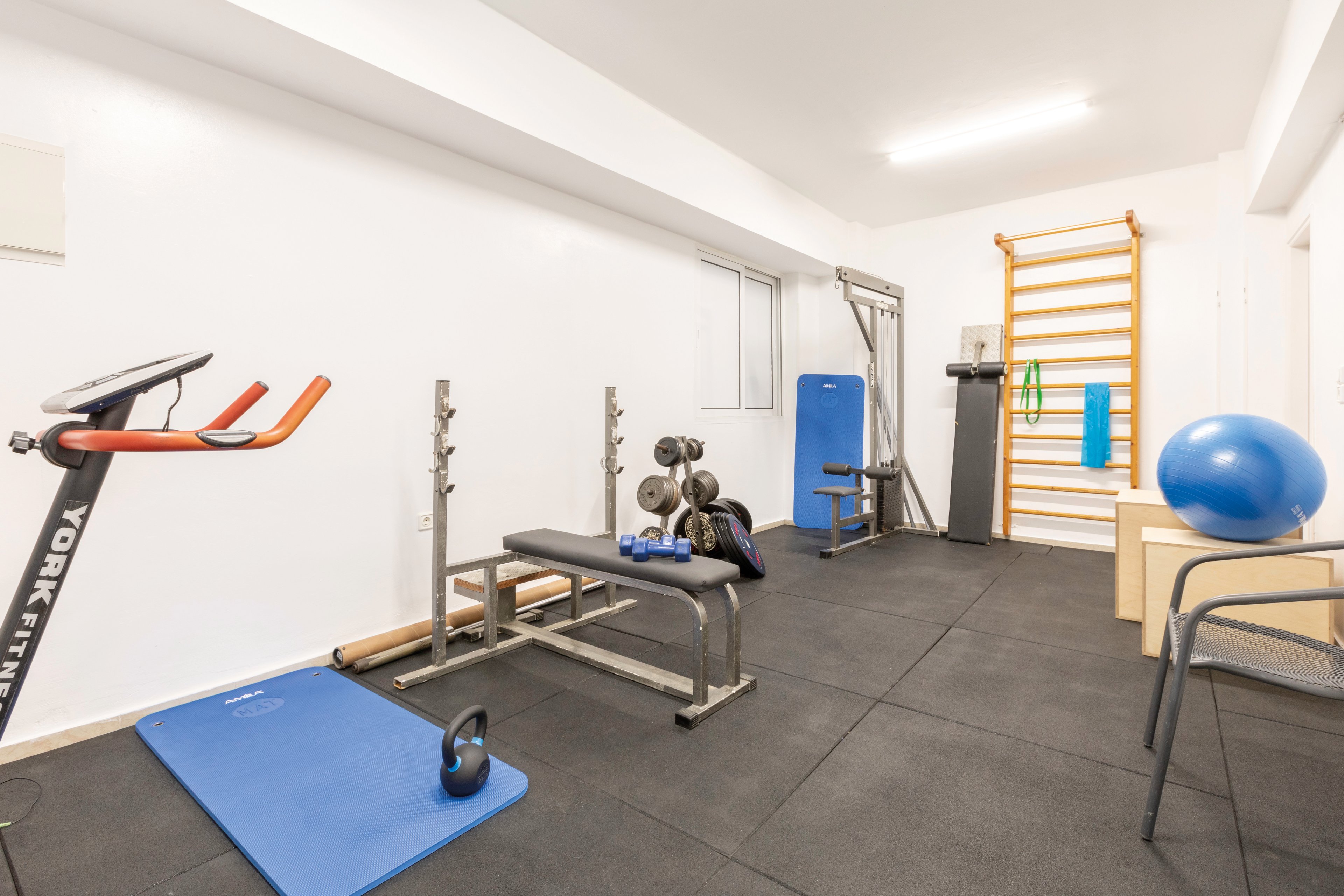 Veronica Hotel Apartments