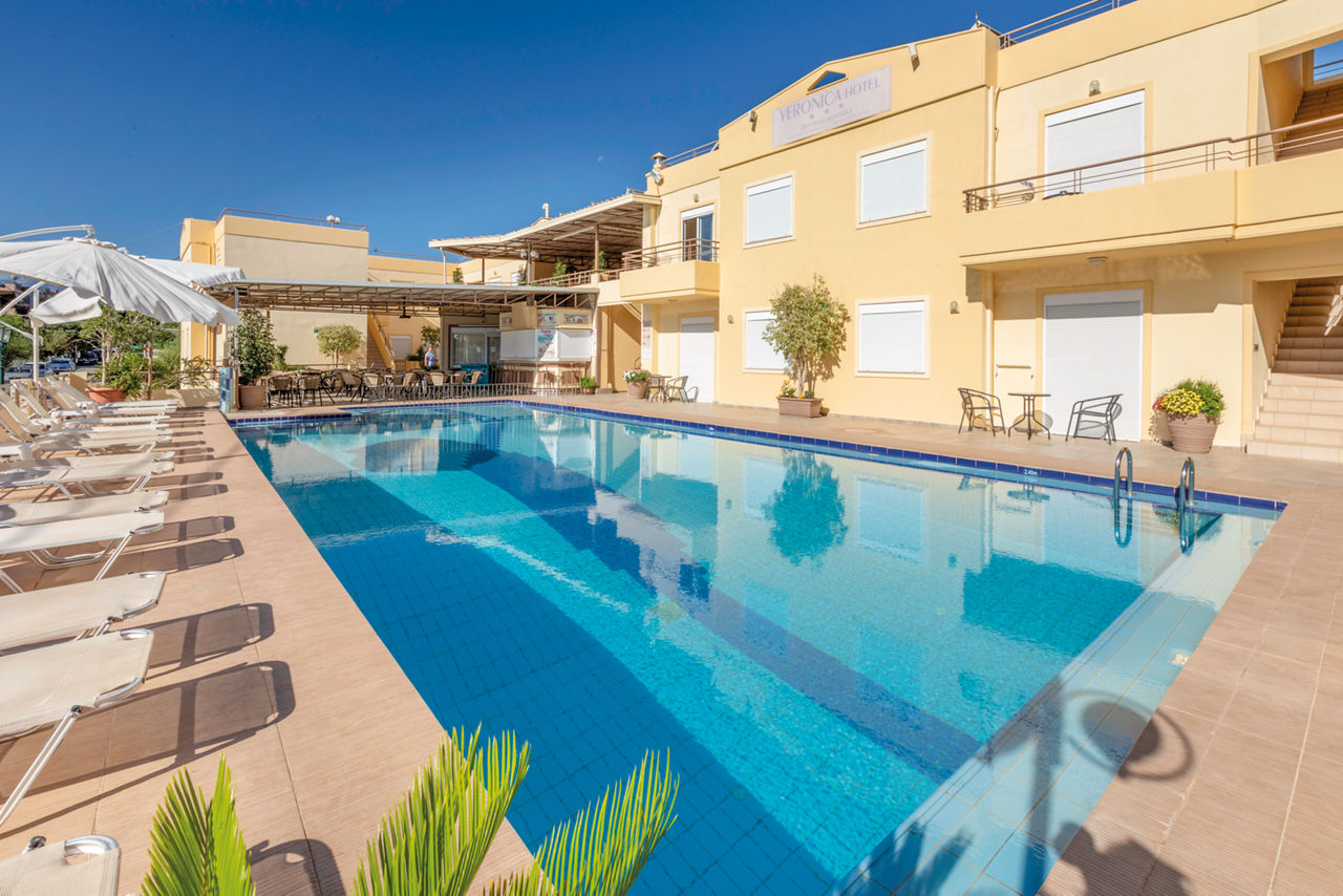 Veronica Hotel Apartments