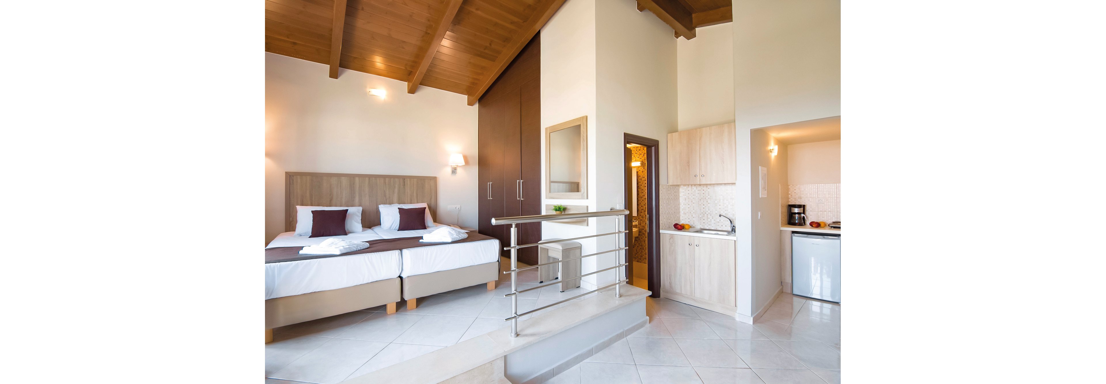 Carisa Suites & Apartments