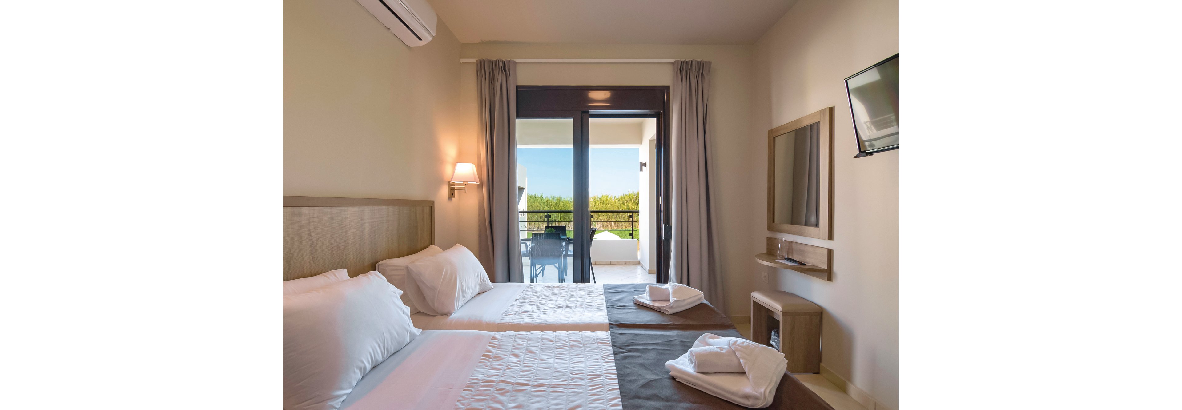 Carisa Suites & Apartments