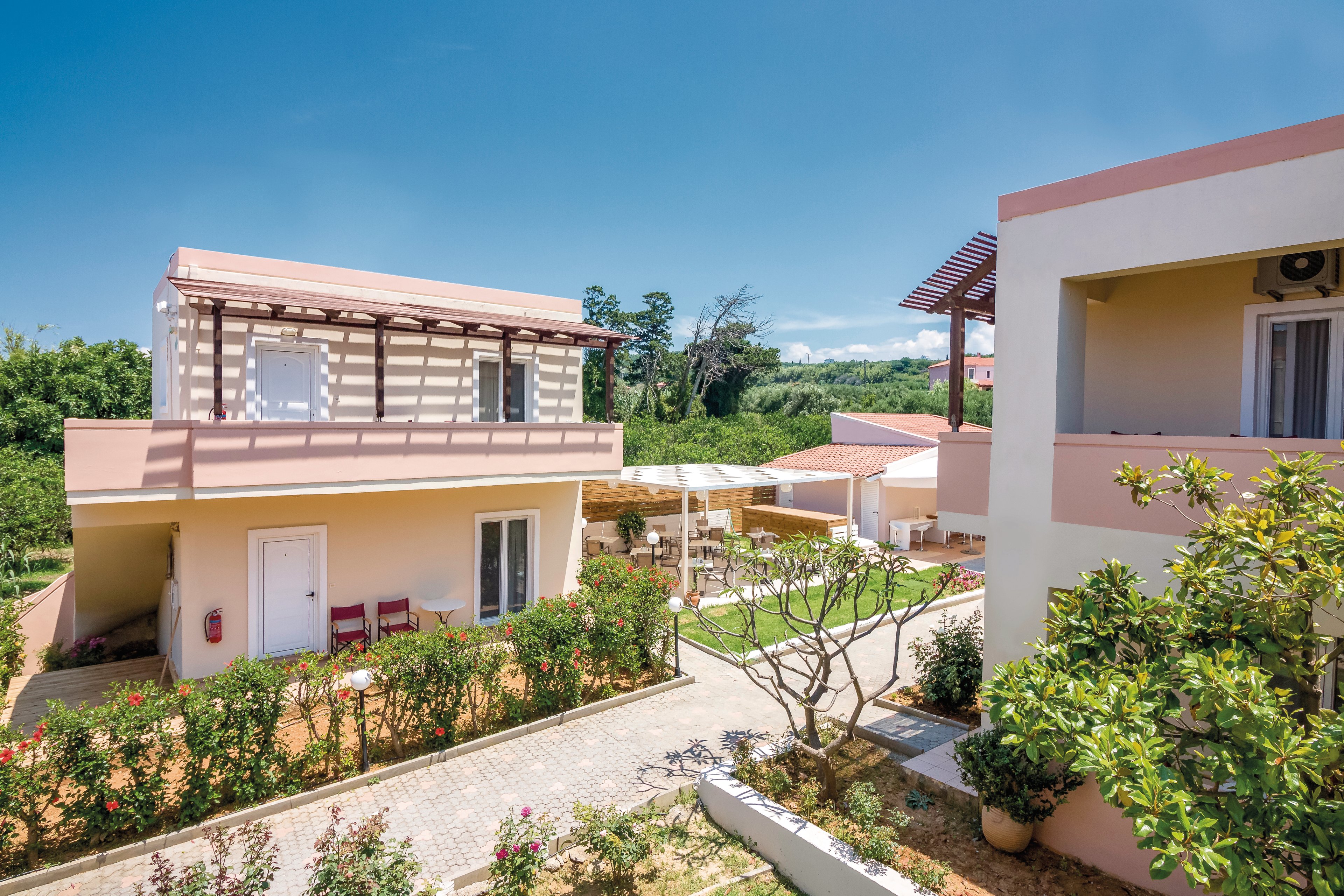 Dimitra & Evdokia Studio Apartments