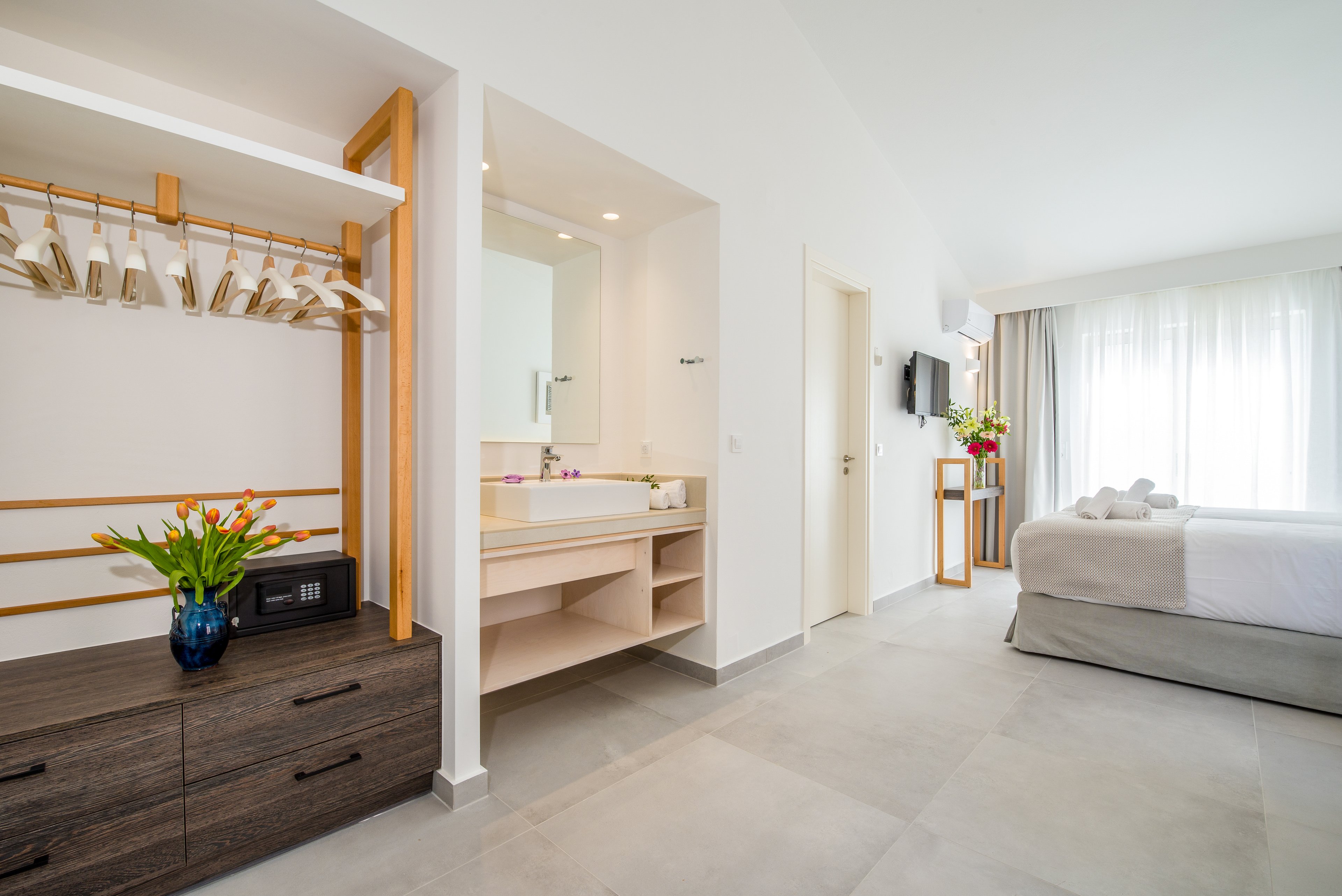 Lotus Hotel Apartments