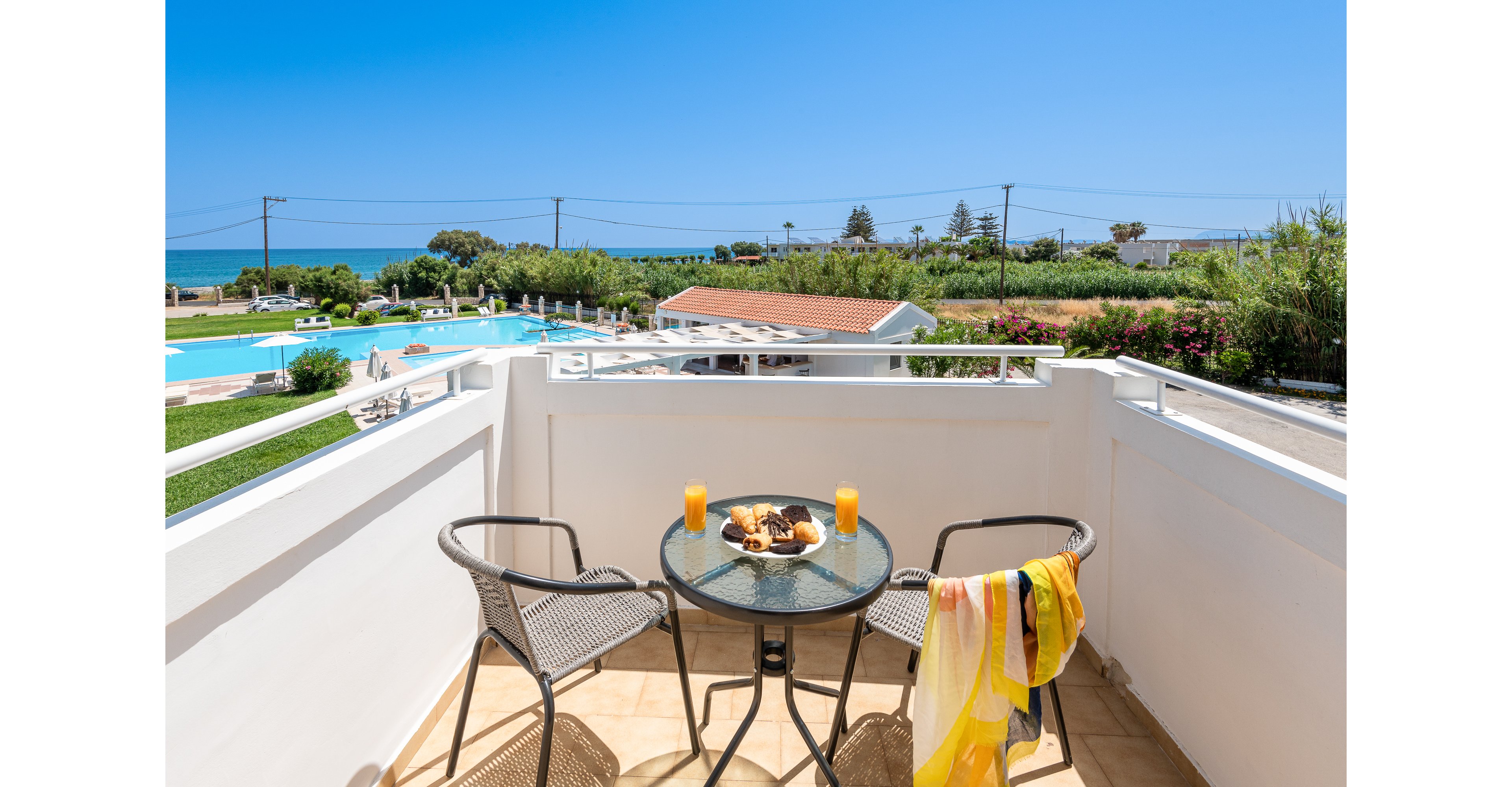 Mrs Chryssana Beach Hotel