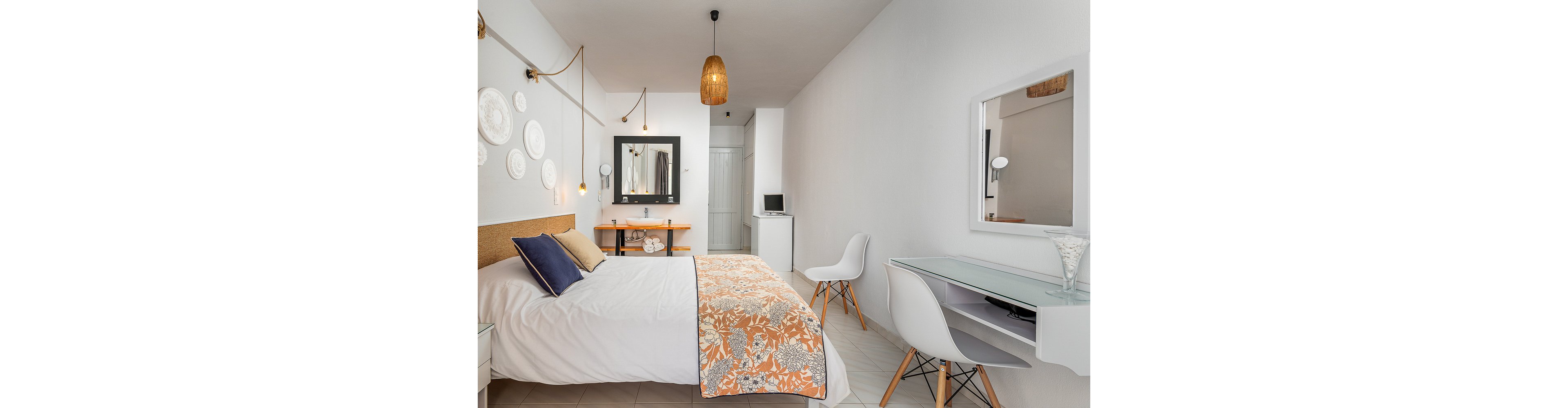 Mrs Chryssana Beach Hotel