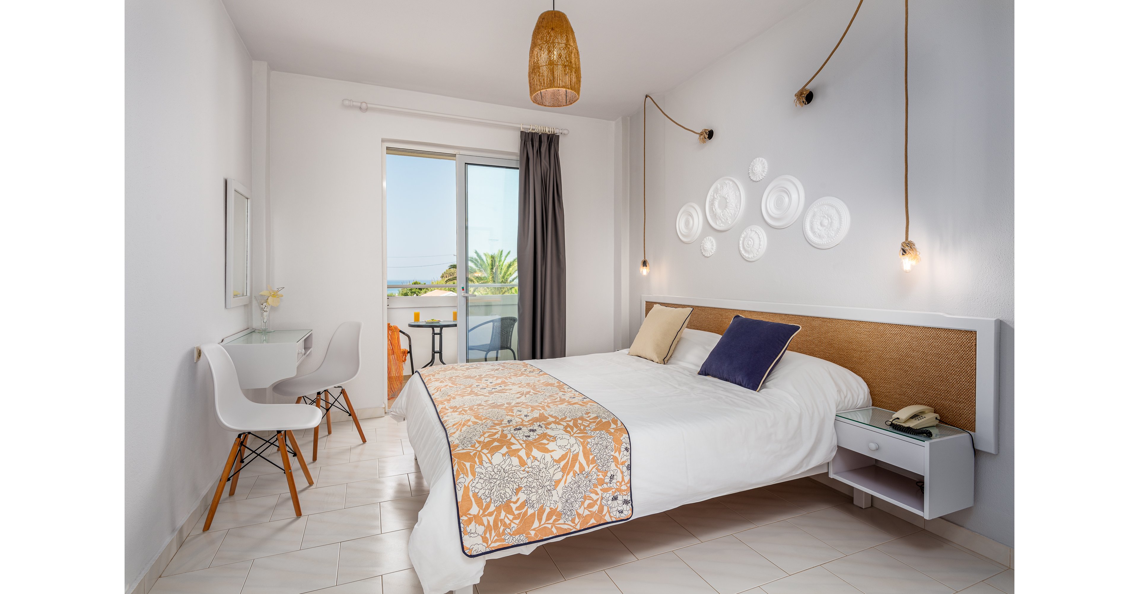 Mrs Chryssana Beach Hotel